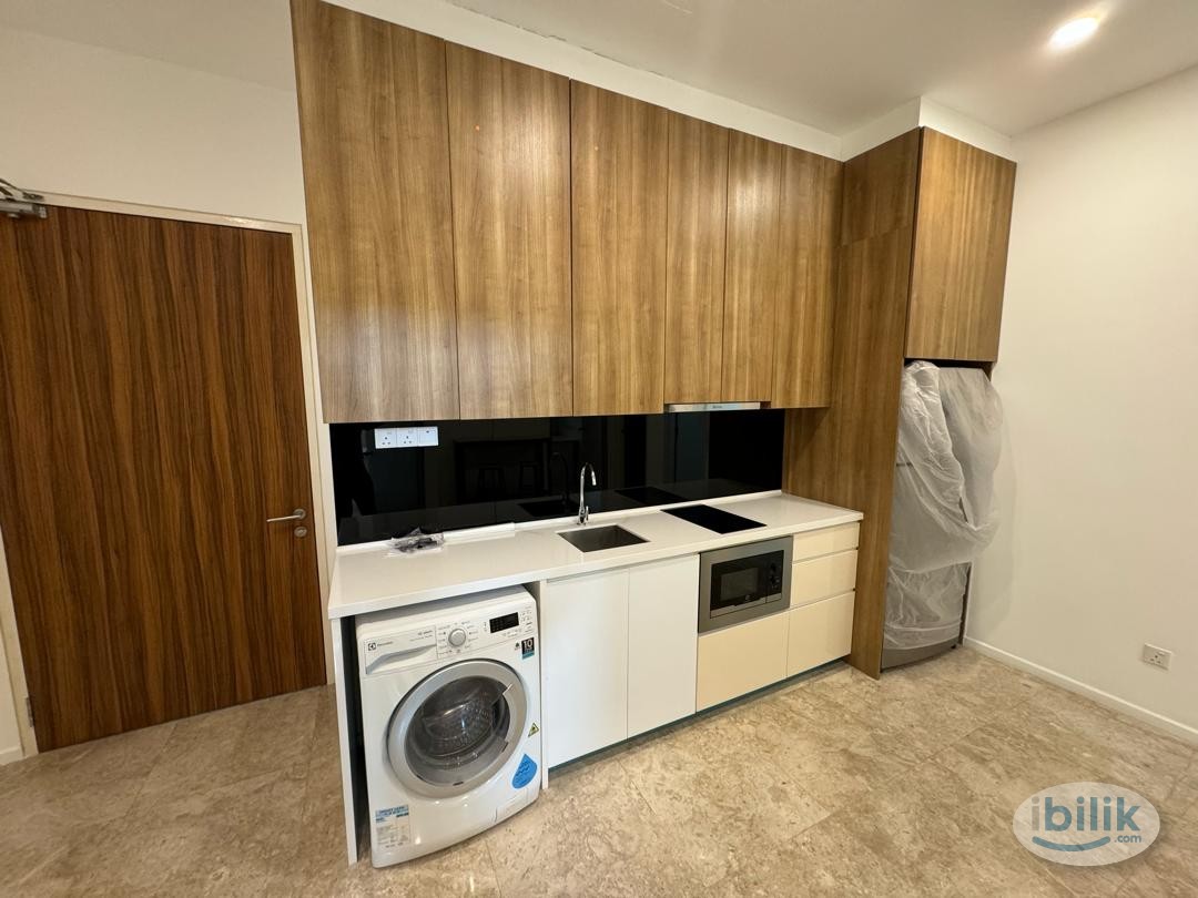 Master Room For Rent at The Manhattan 61 Bukit Bintang Raja Chulan Kuala Lumpur - Image 4