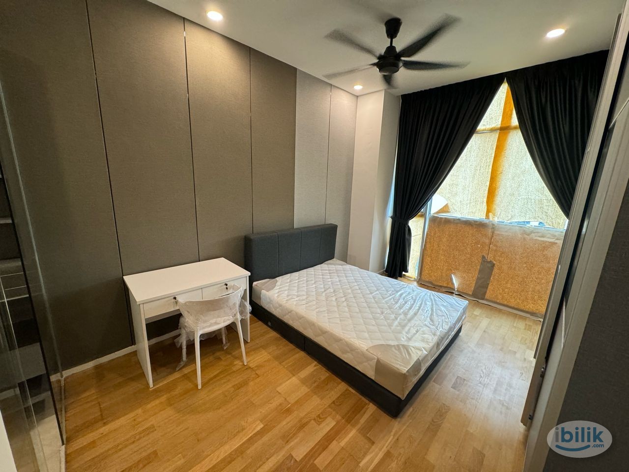Master Room For Rent at The Manhattan 61 Bukit Bintang Raja Chulan Kuala Lumpur - Image 1