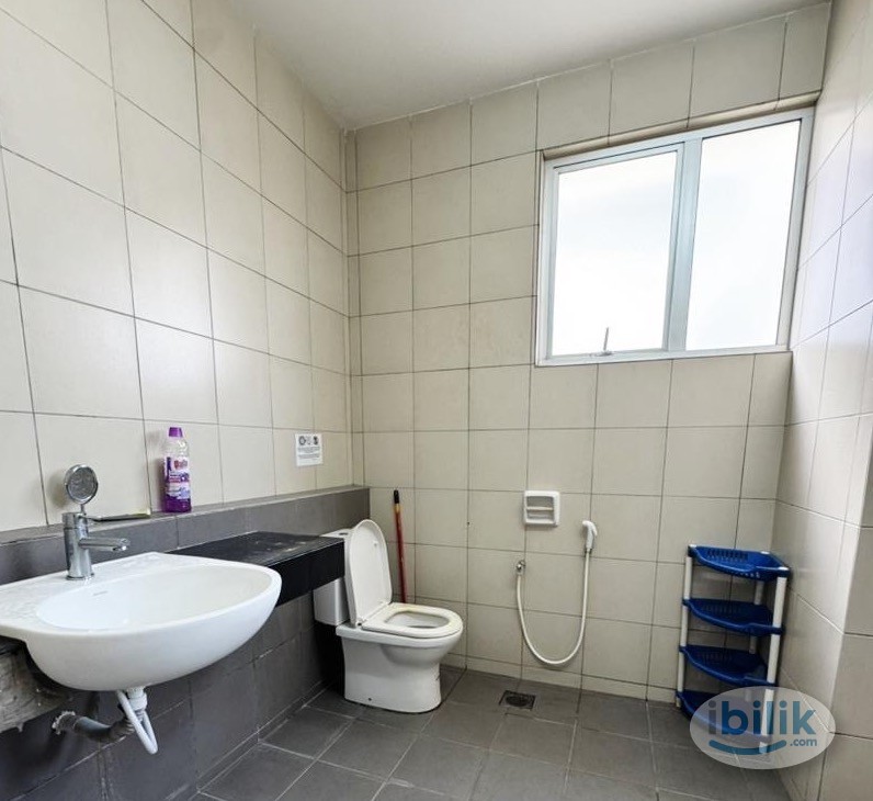 ‼️🤩 SINGLE ROOM IN BANDAR BOTANIC ‼️🤩 MOVE IN IMMEDIATELY WITH ZERO DEPOSIT 😱 - Image 3