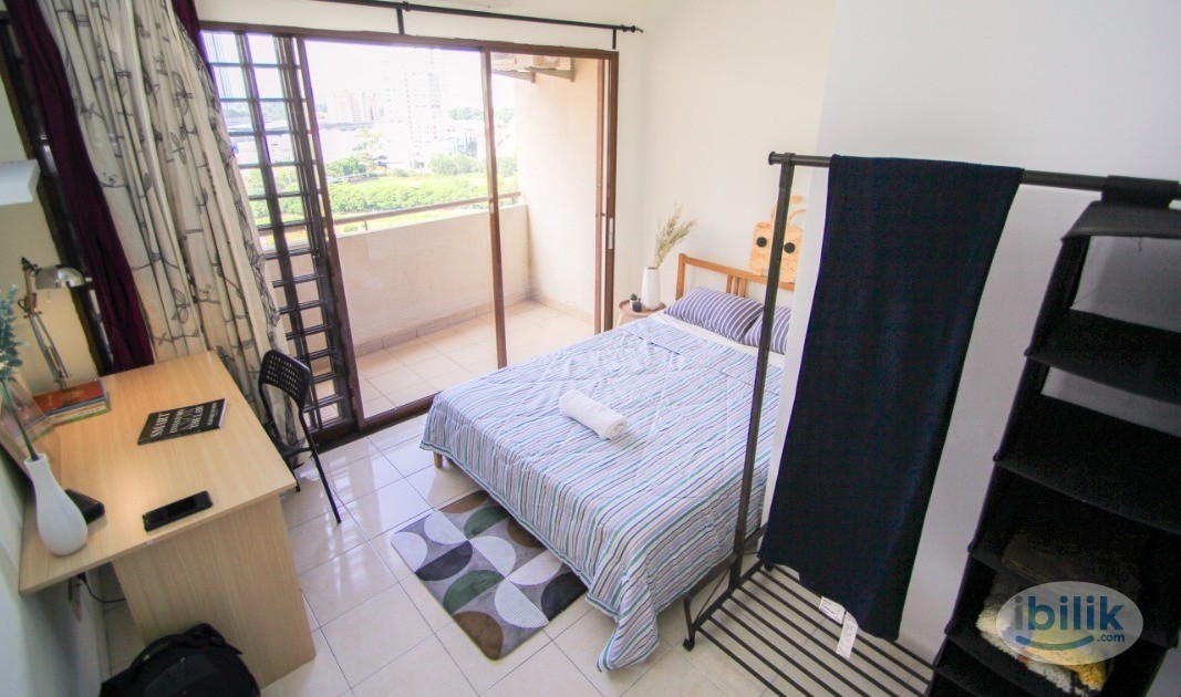 Middle Room at Palm Spring, Kota Damansara - Image 1