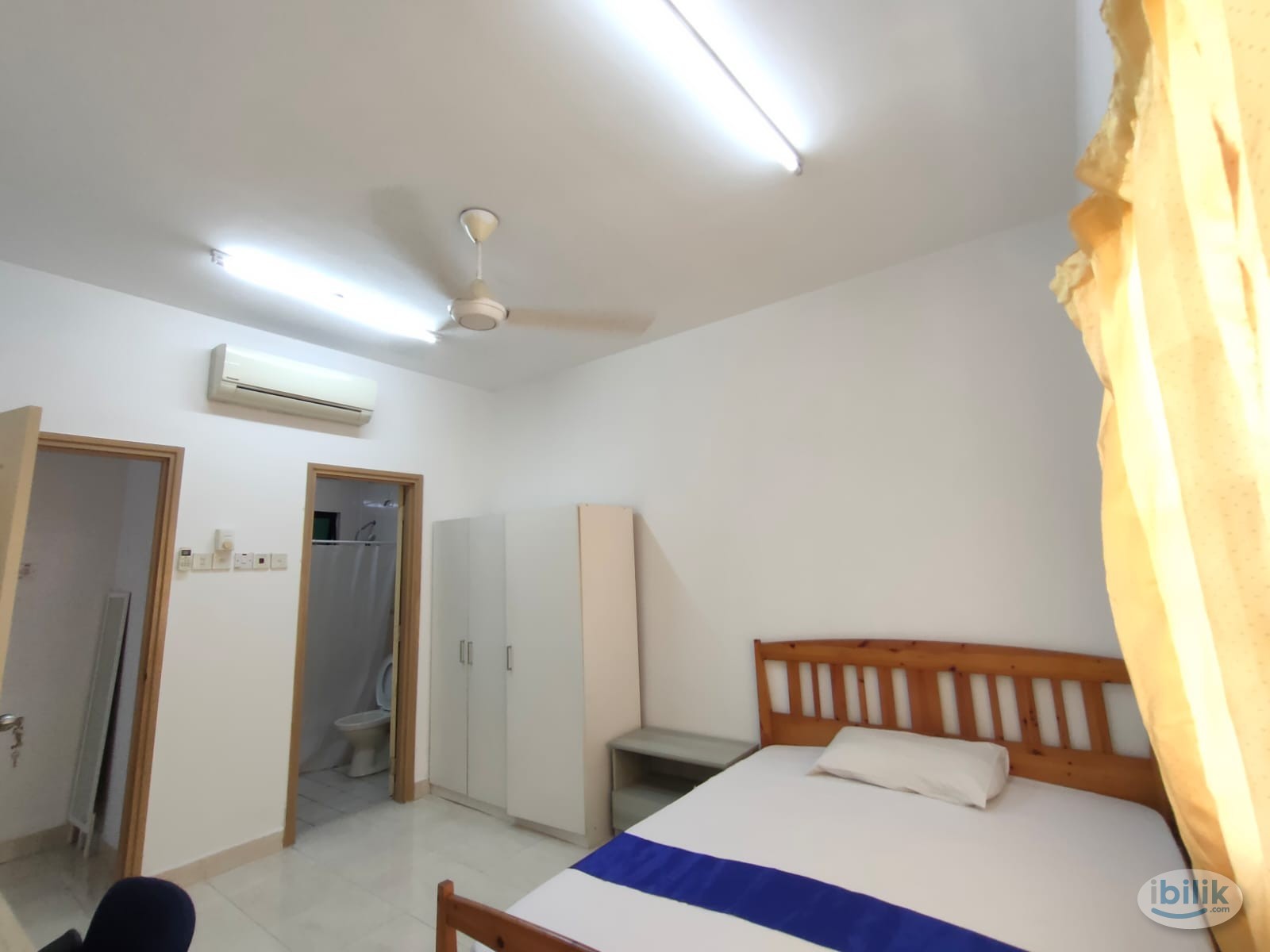 Female master room available at pelangi utama Condominium - Image 2