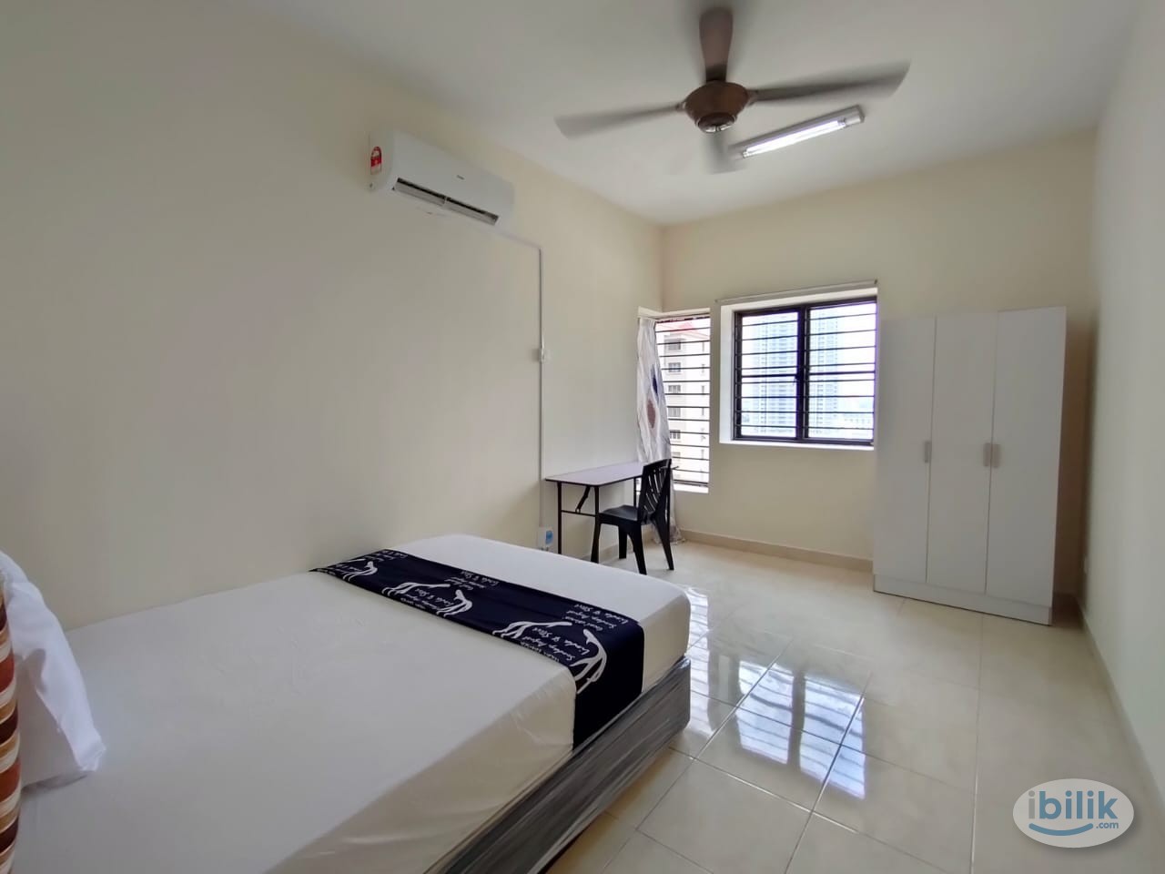 Female only middle room available at pelangi utama Condominium - Image 2