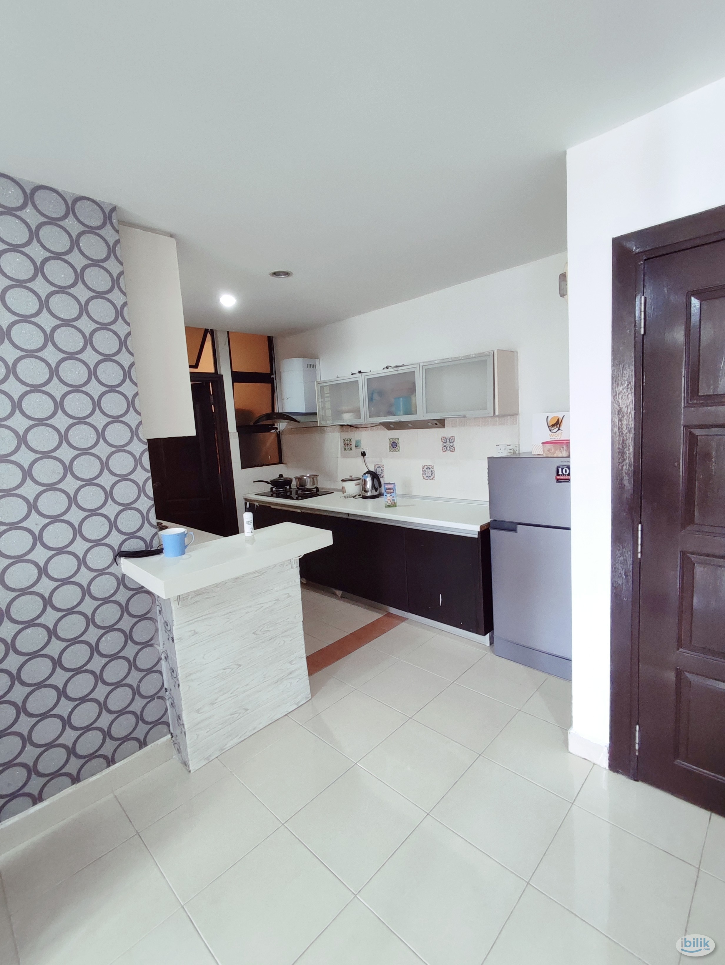 Male single room at pelangi utama Condominium - Image 5