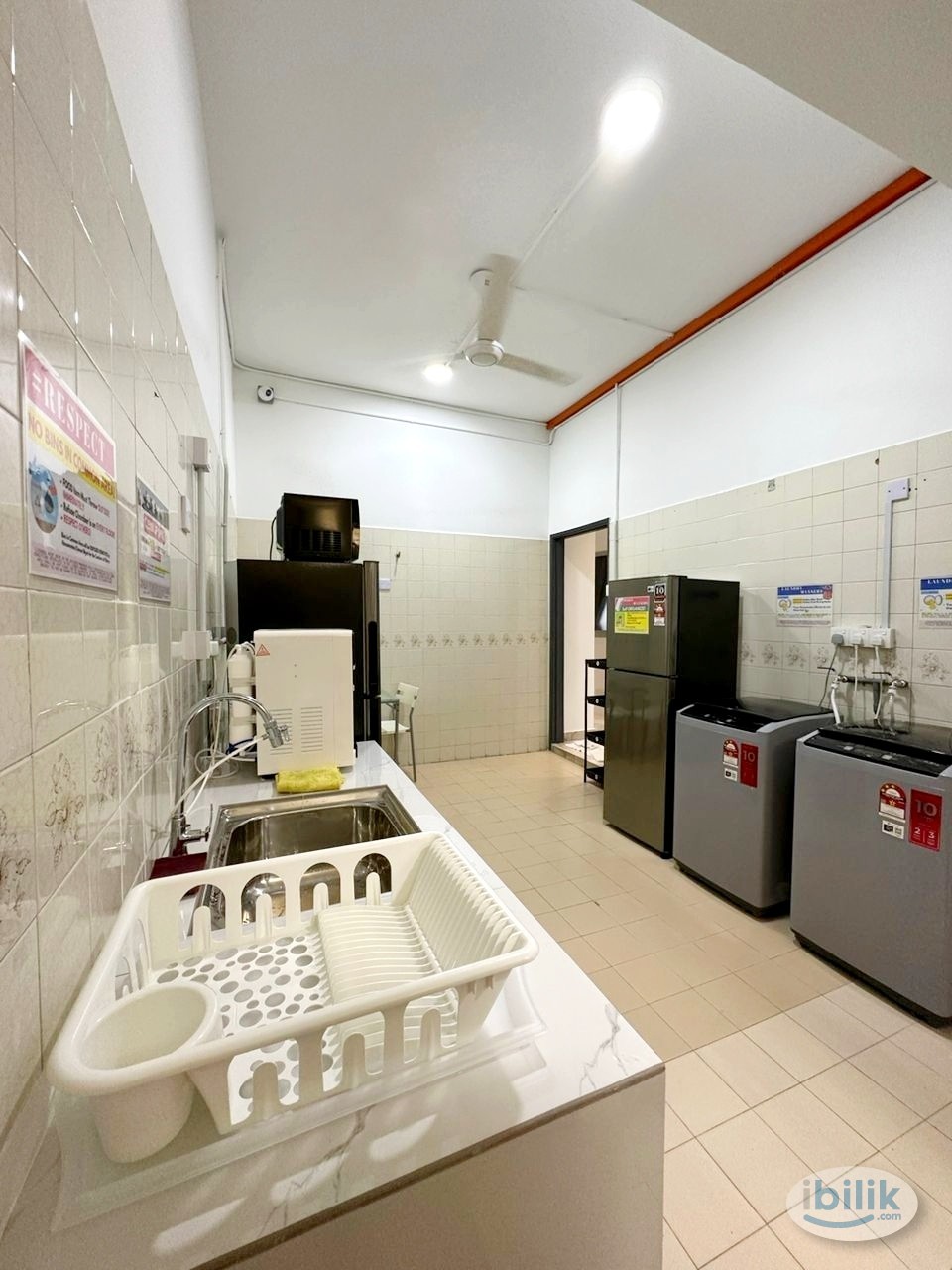 [Female unit] Middle Room at Pinggiran USJ 2, Subang Jaya near LRT USJ 7 DAMEN SUMMIT USJ 1 - Image 2