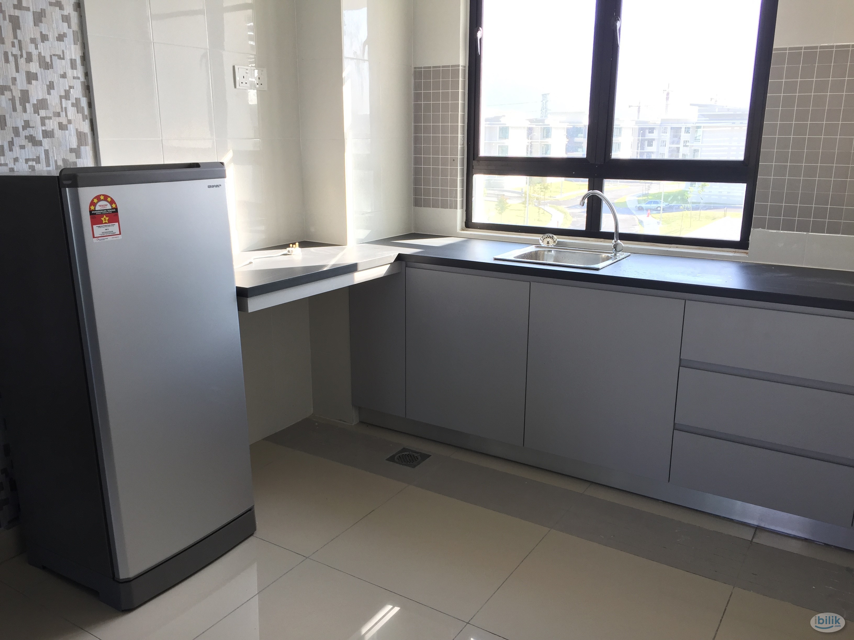 Master Room with Toilet - Image 5