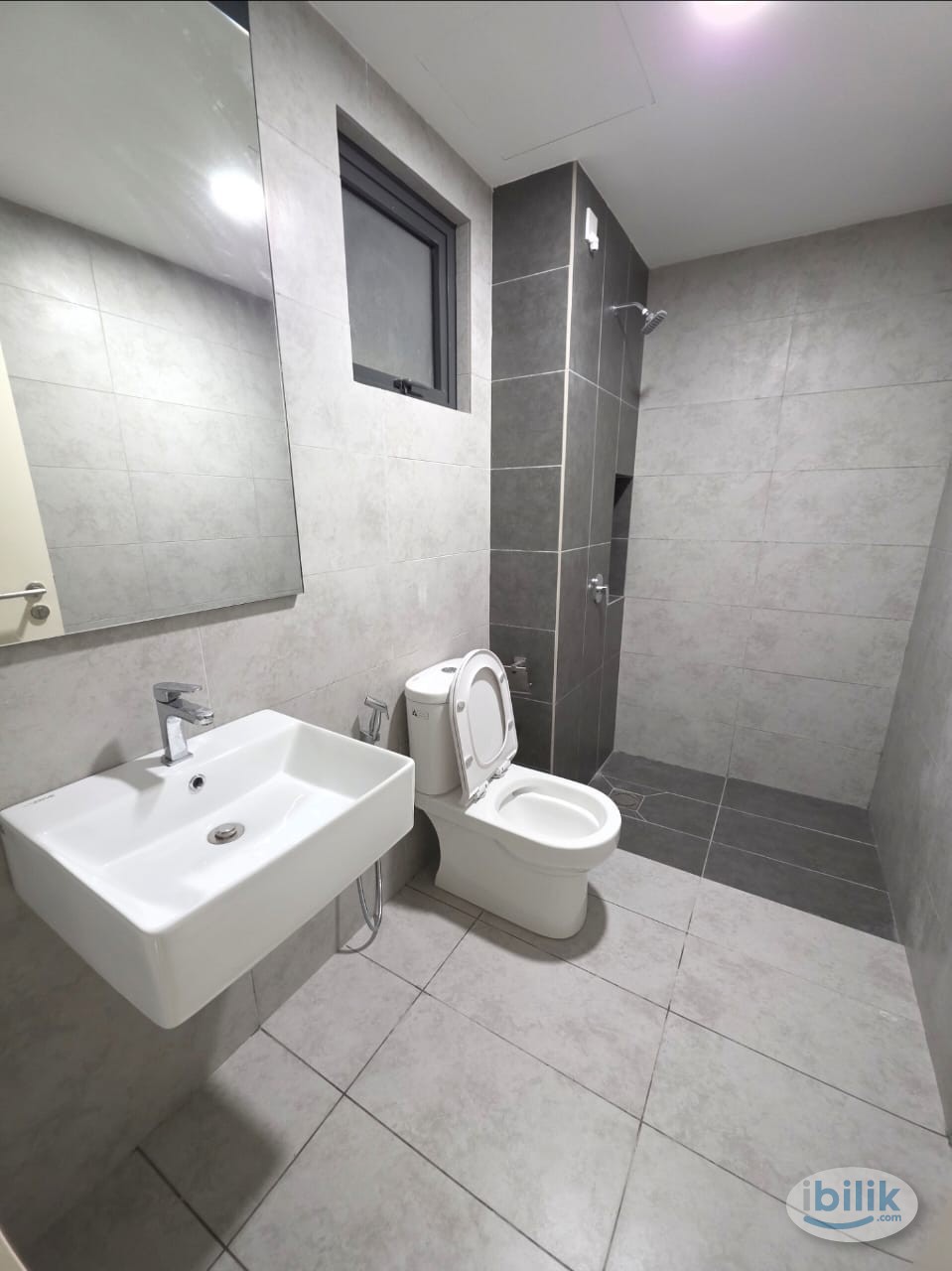 Master Room at D'Erica Residences, Damansara Perdana, Uptown Damansra - Image 4