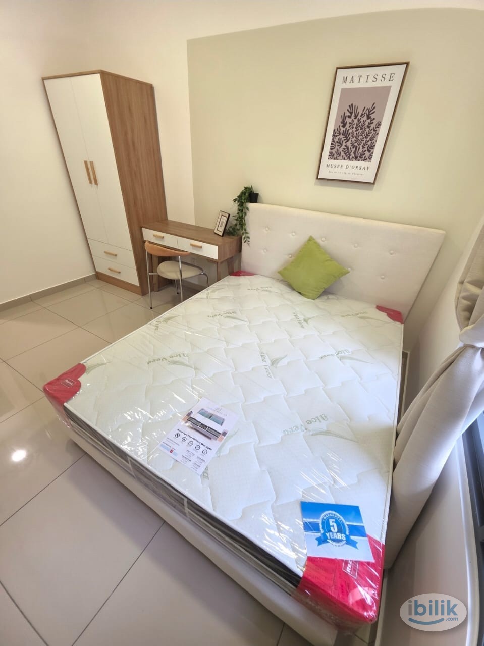 Middle Room at D'Erica Residences, Damansara Perdana, Near One Utama - Image 1