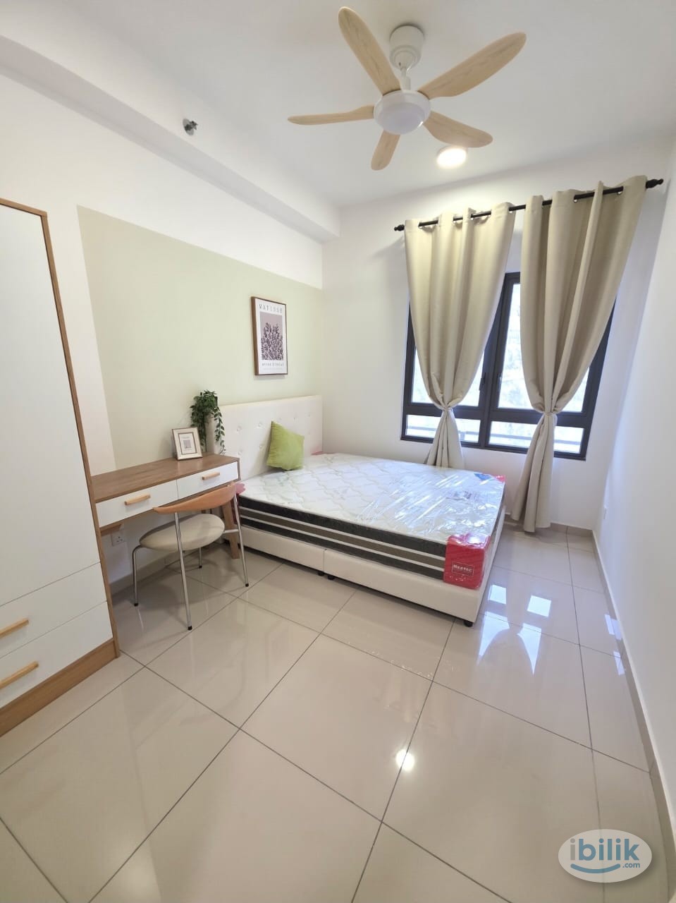 Middle Room at D'Erica Residences, Damansara Perdana, Near One Utama - Image 2