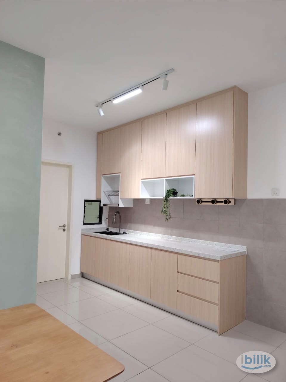 Middle Room at D'Erica Residences, Damansara Perdana, Near One Utama - Image 4