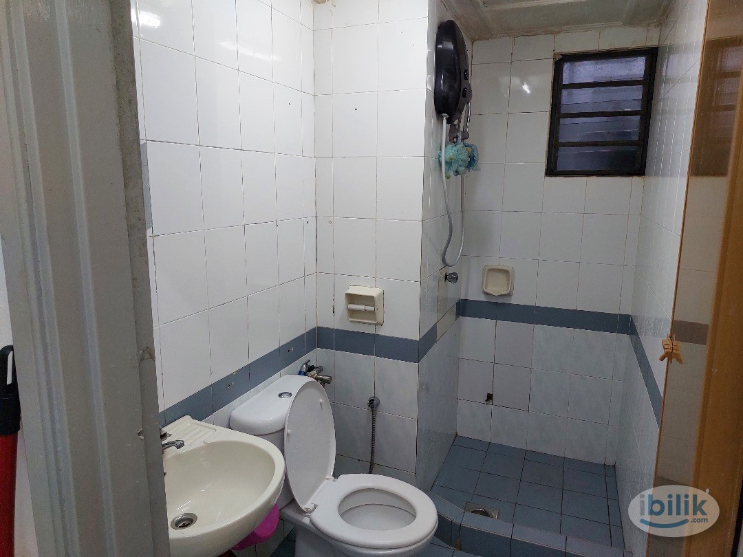 Next to LRT Middle Room RM650 in USJ 19 - Image 3