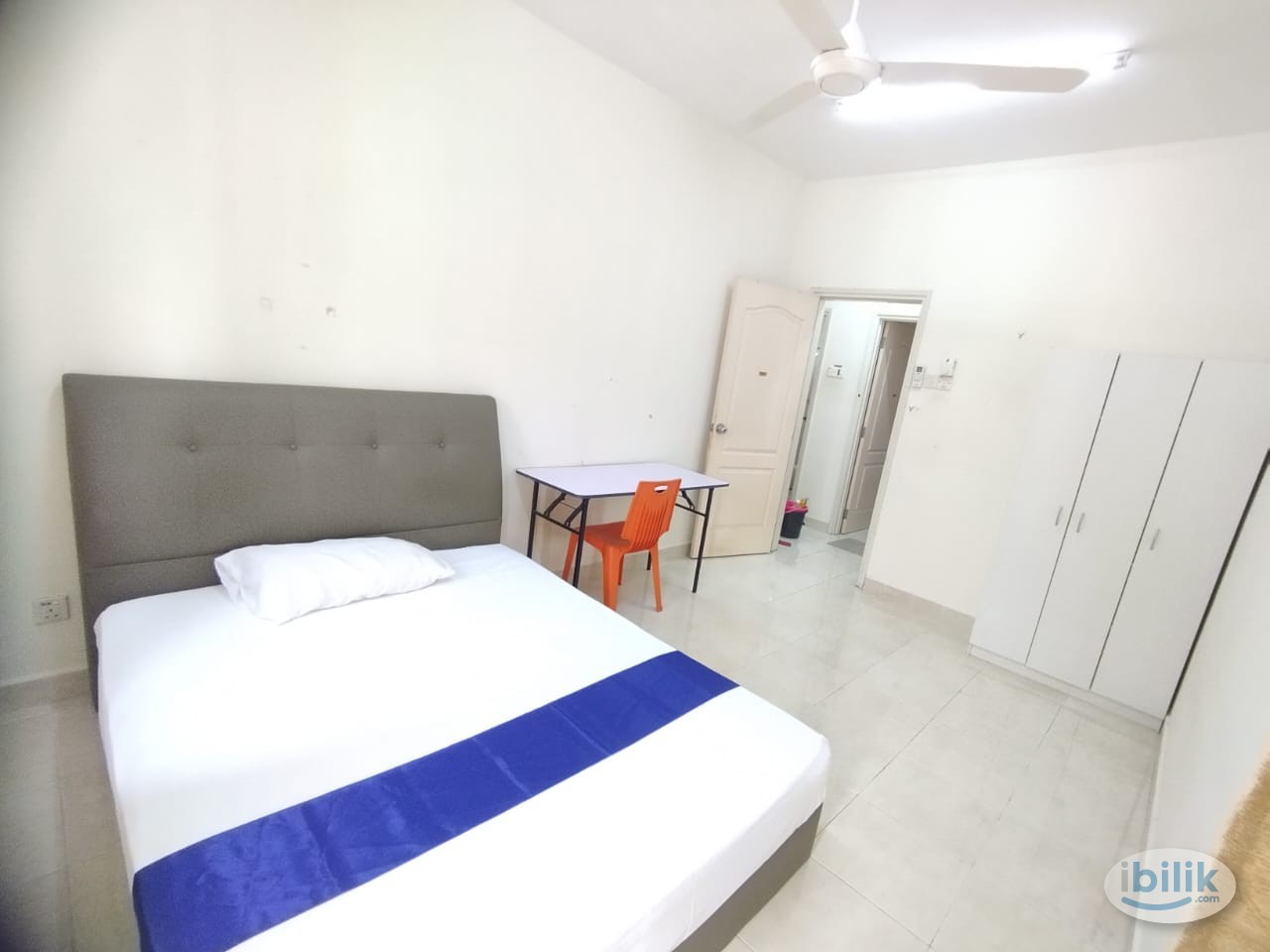 Female Middle room at pelangi utama Condominium - Image 2