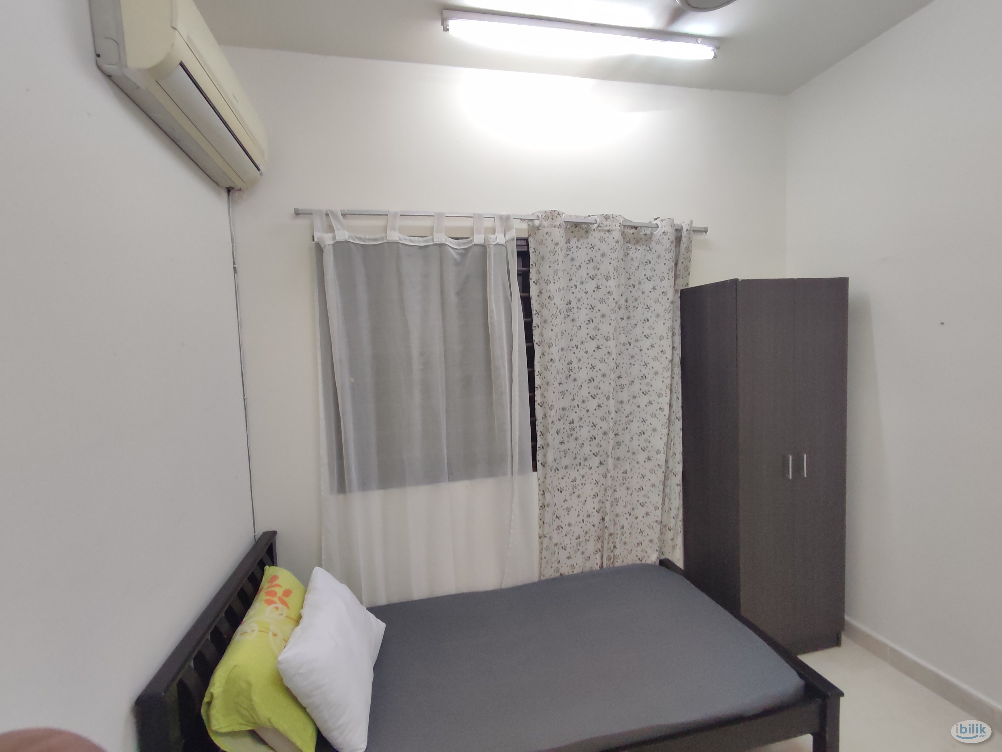 Male single room at pelangi utama Condominium - Image 3