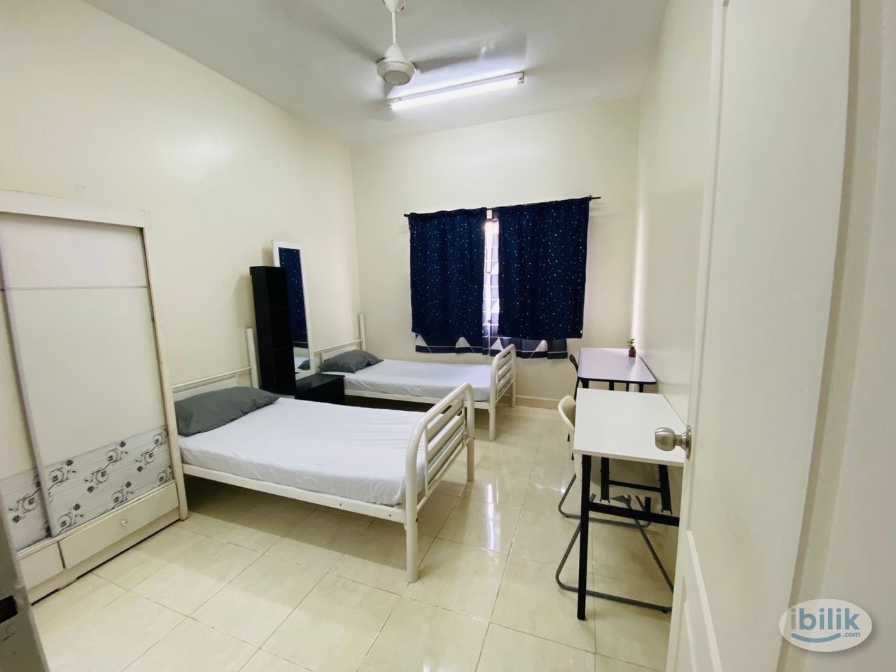 Female master room available at pelangi utama Condominium - Image 1