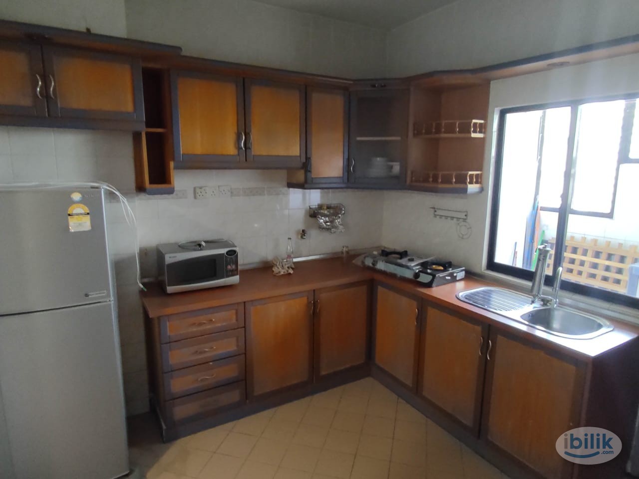 Medium Female Room at Vista Komanwel C, Bukit Jalil - Image 3