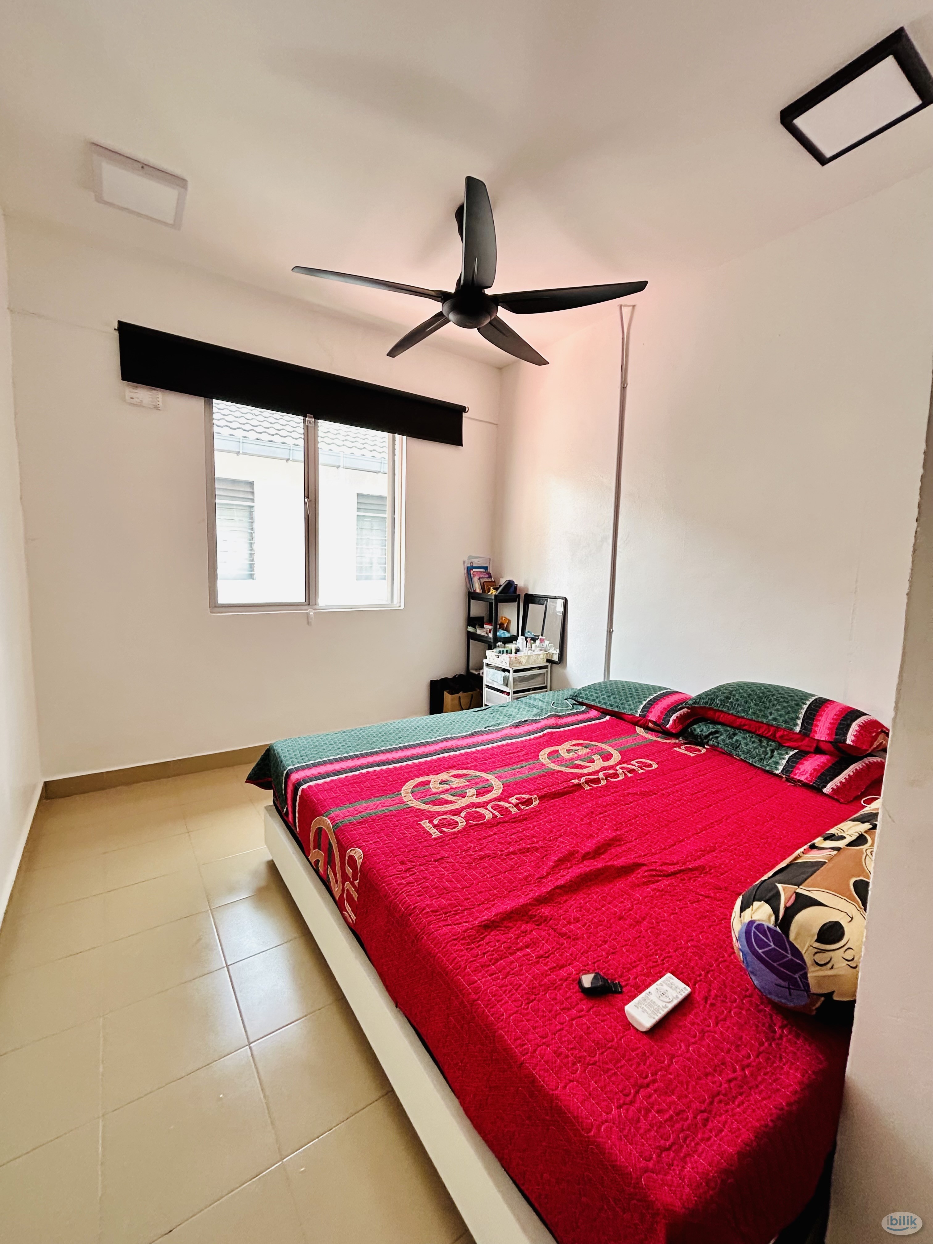 Middle Room at Pandan, Ampang - Image 1