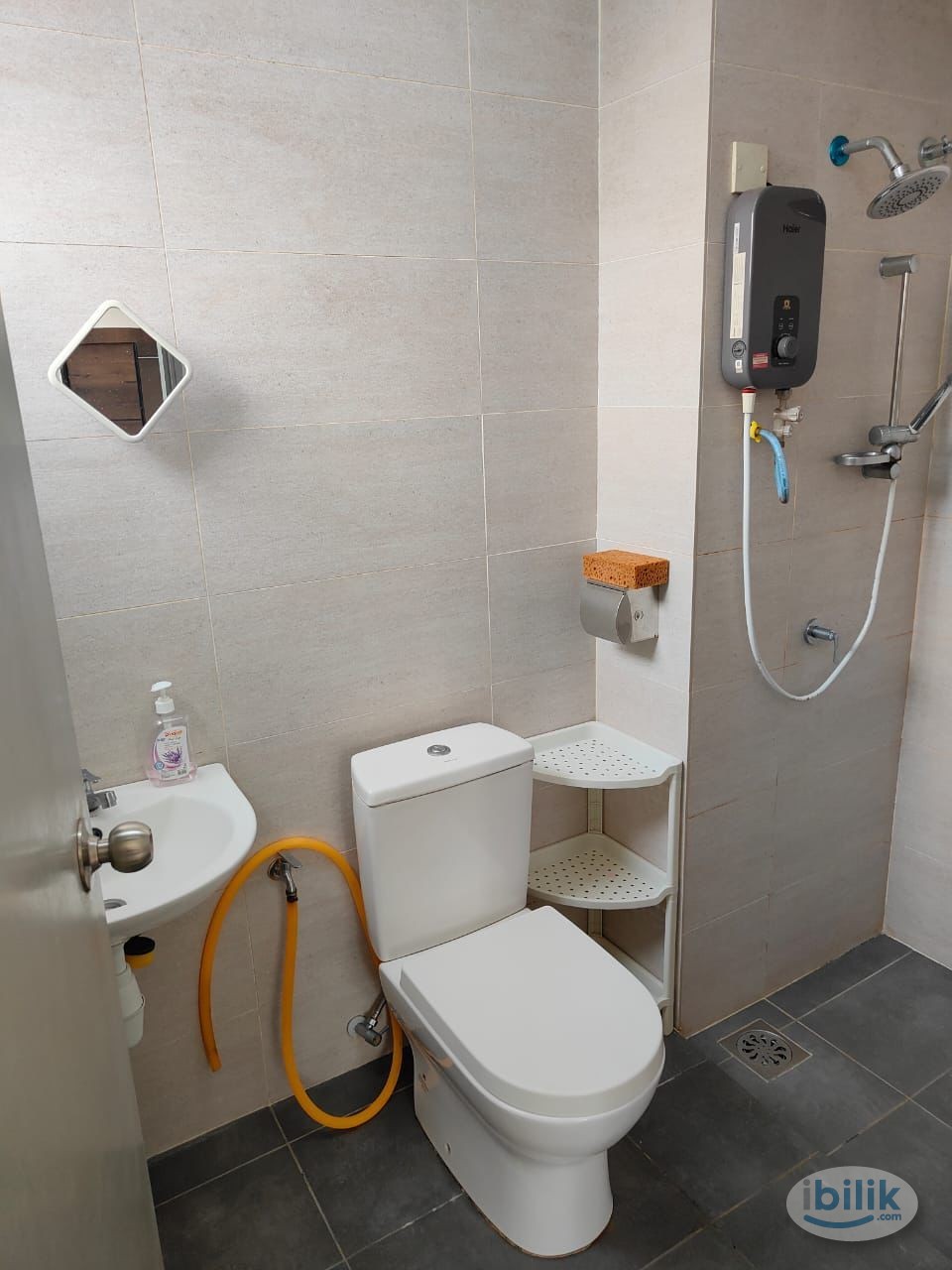 Master Room at Sungai Buloh, Selangor - Image 4