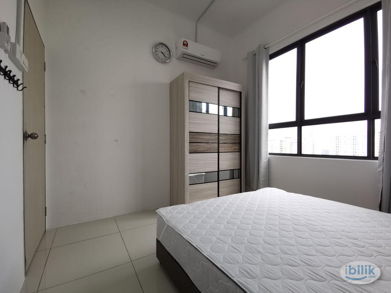 Middle Room at Skyview Jelutong Georgetown - Image 3