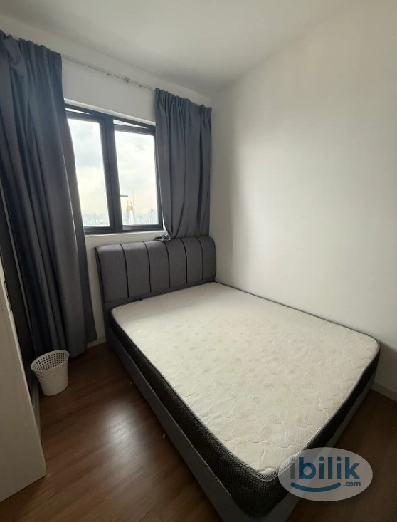 Middle Room at You City, Batu 9 Cheras - Image 1