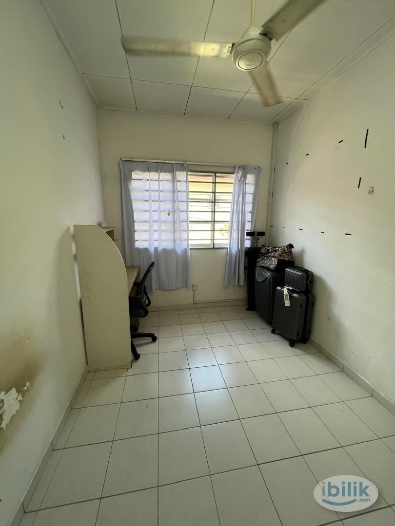 Single Room at Taman Damai Utama, Bandar Kinrara - Image 2