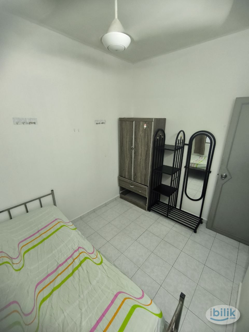 Single Room at N-Park, Batu Uban [Female/Single] - Image 2