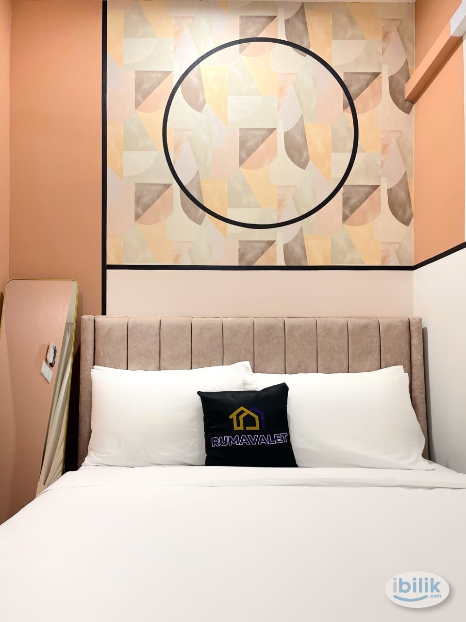 Middle Room at Meta Residences Putra Permai, Seri Kembangan - Image 3
