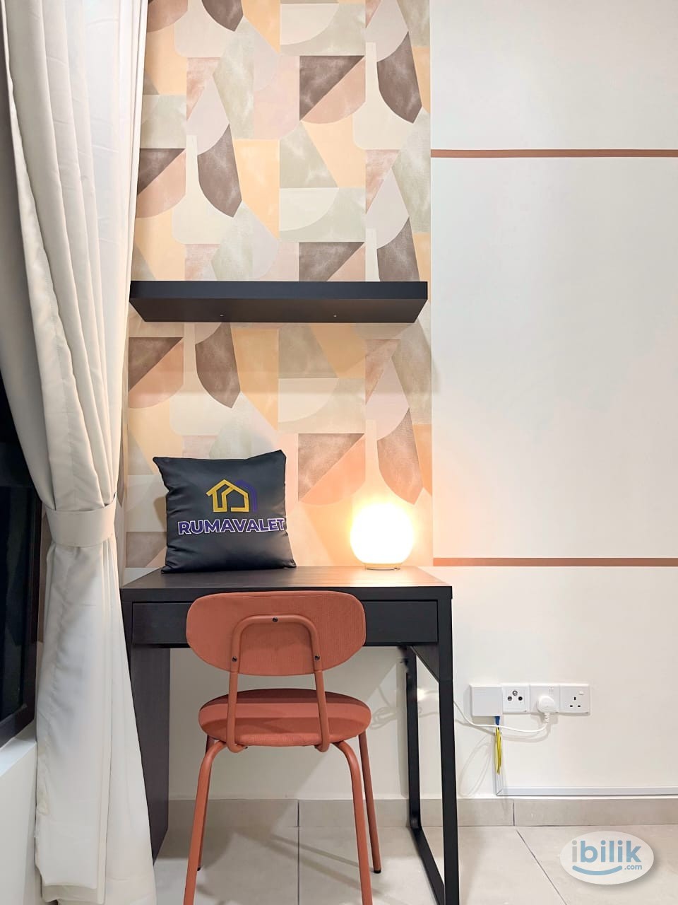 Middle Room at Meta Residences Putra Permai, Seri Kembangan - Image 5