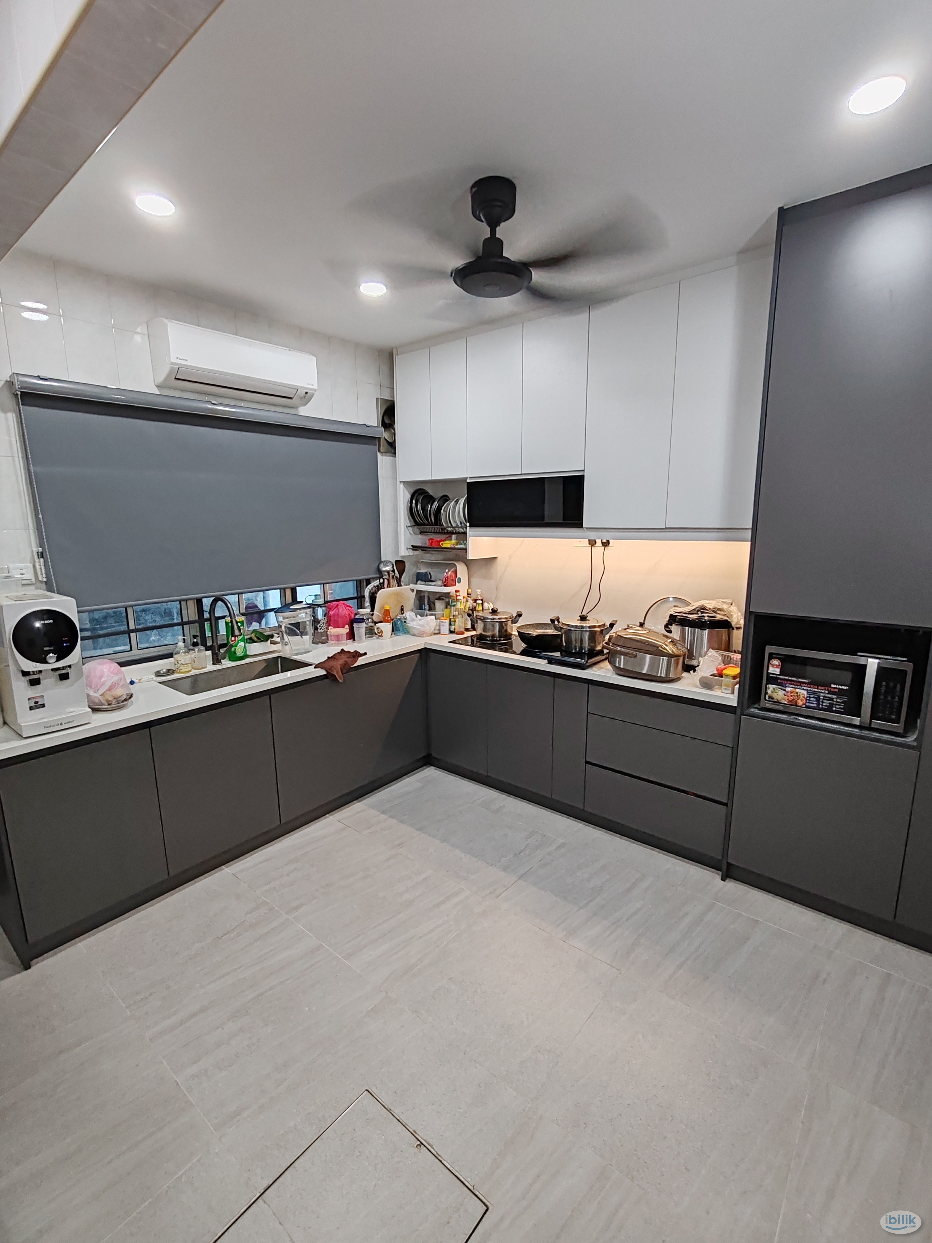 Middle Room at Taman Bukit Indah, Ampang Nearby Giant, TMN TAR, Ampang Point - Image 4