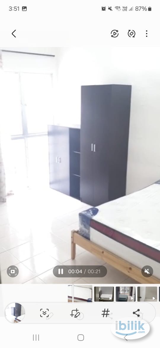 Master bedroom with private bathroom at Residensi Laguna condo, Bandar Sunway - Image 1
