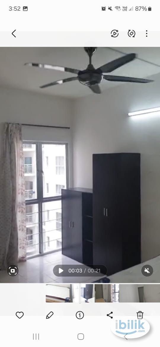 Master bedroom with private bathroom at Residensi Laguna condo, Bandar Sunway - Image 2