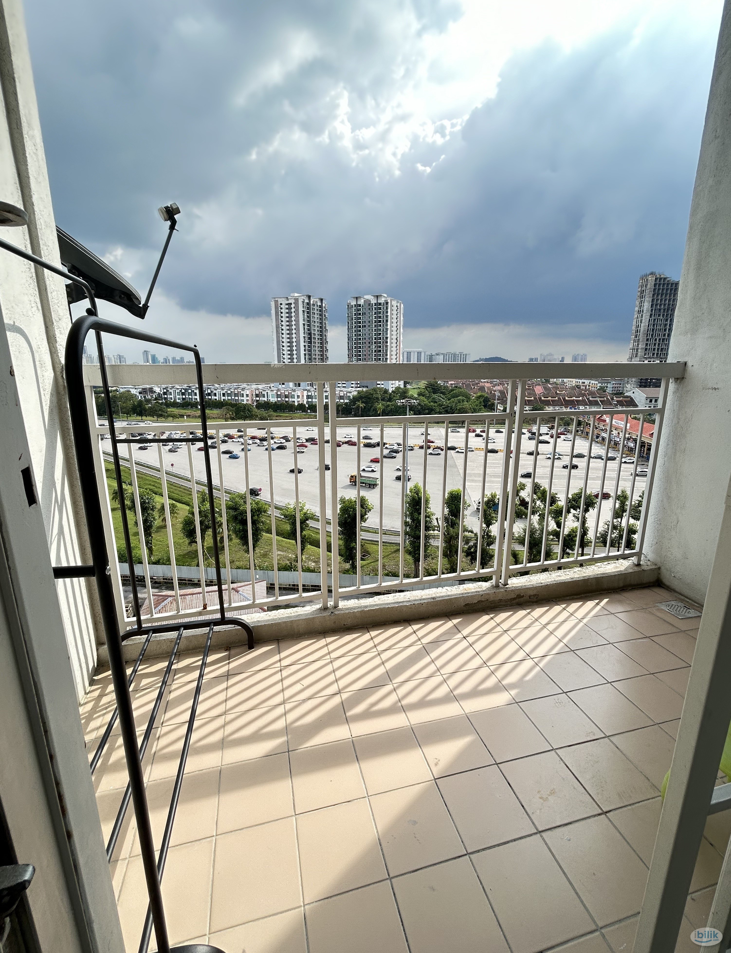 Small room at Residensi Laguna condo, Bandar Sunway - Image 5