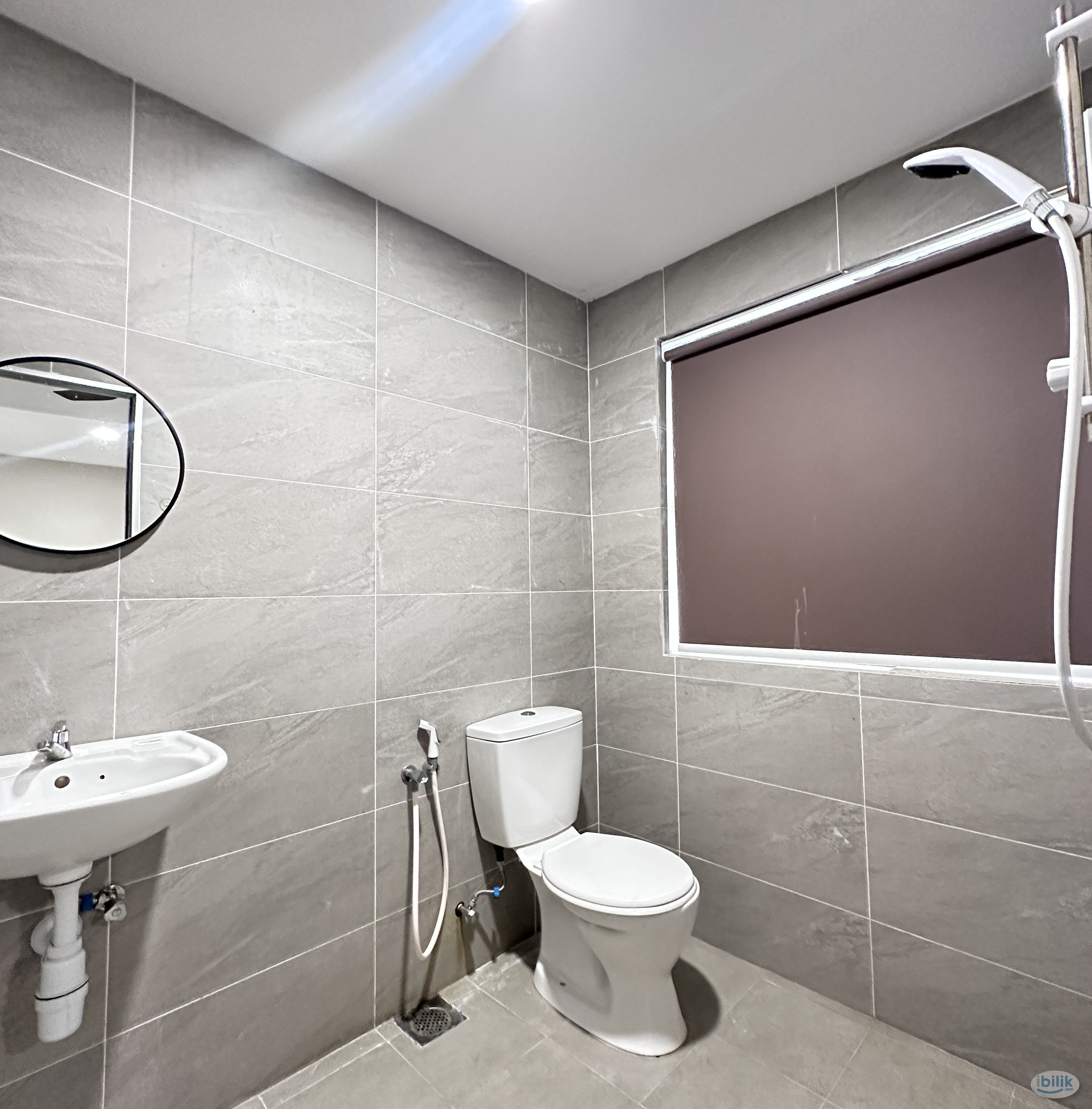 🏙️ Cozy Room KL City – Swing & Pillows near MRT Kentonmen - Image 4