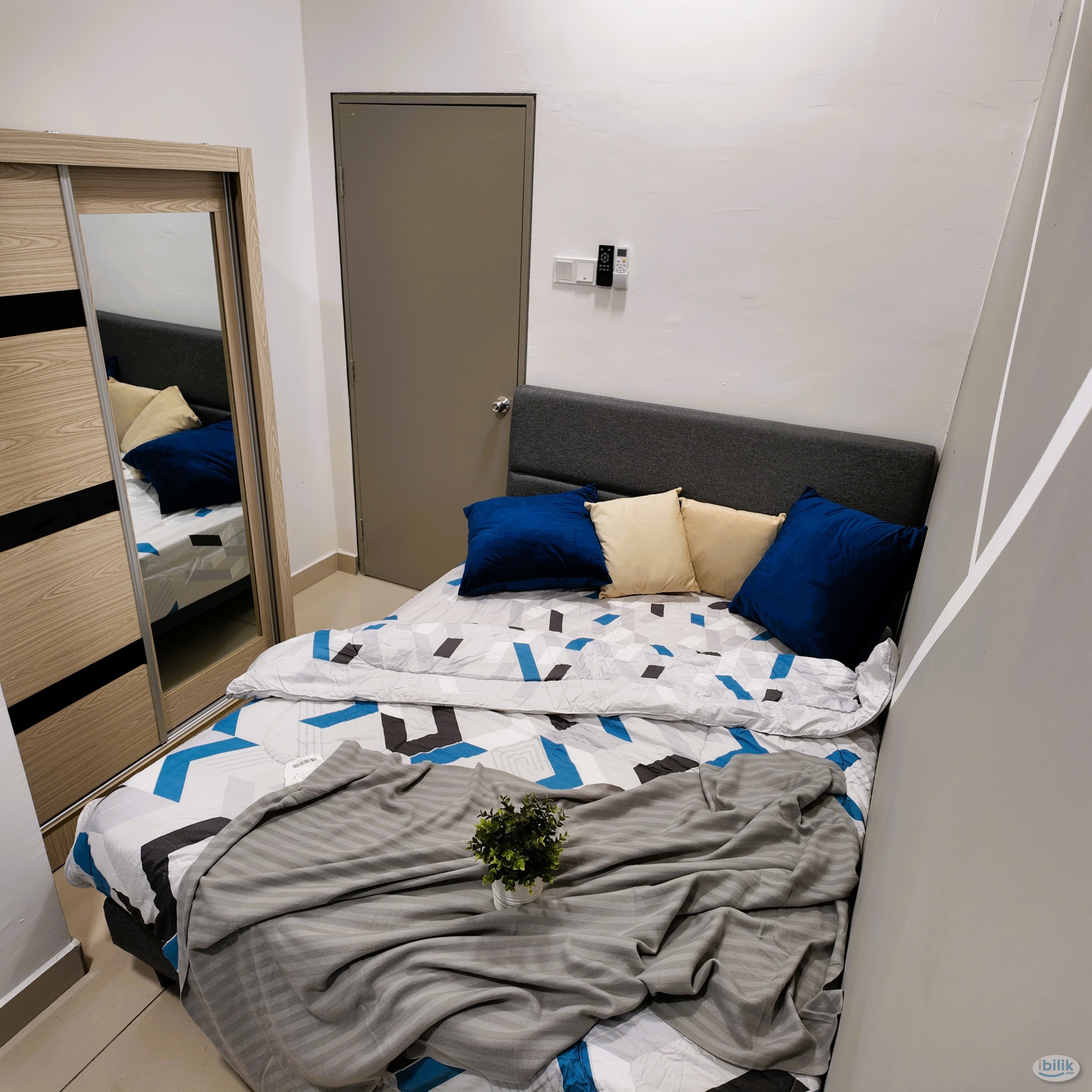 D7 (Blok Seven) Lagoon Perdana Condo Middle Bedroom Unit NEW FURNITURES - Image 3