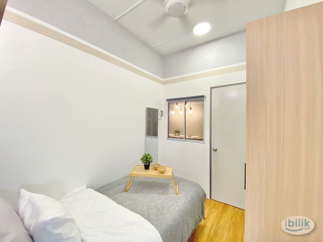 Middle Room with window at Armani Soho - Subang Jaya (Female Only) - Image 1