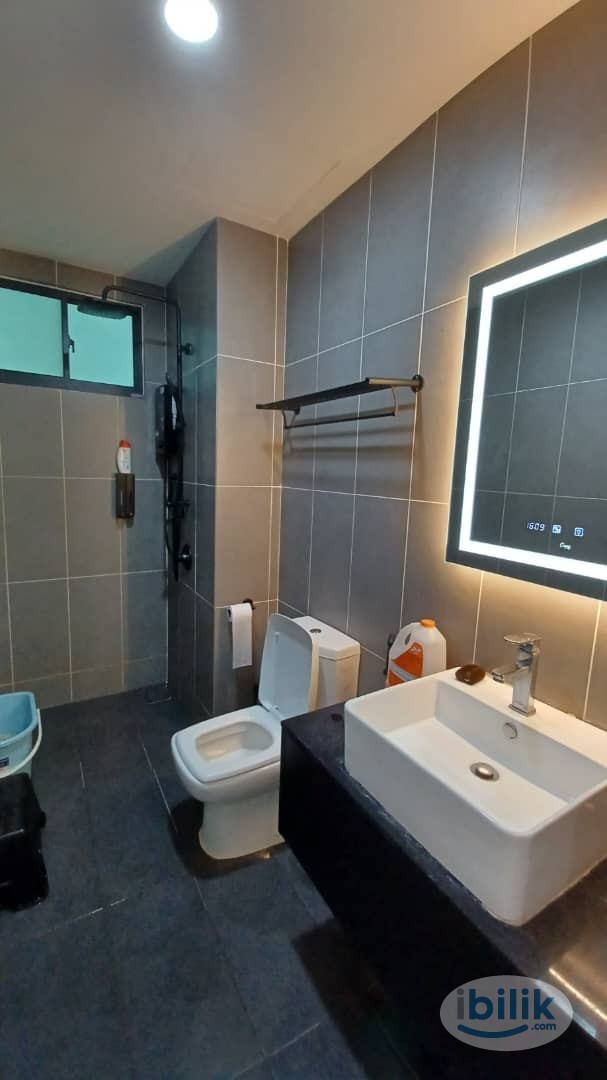 Single Room at Greenfield Residence, Bandar Sunway - Image 5