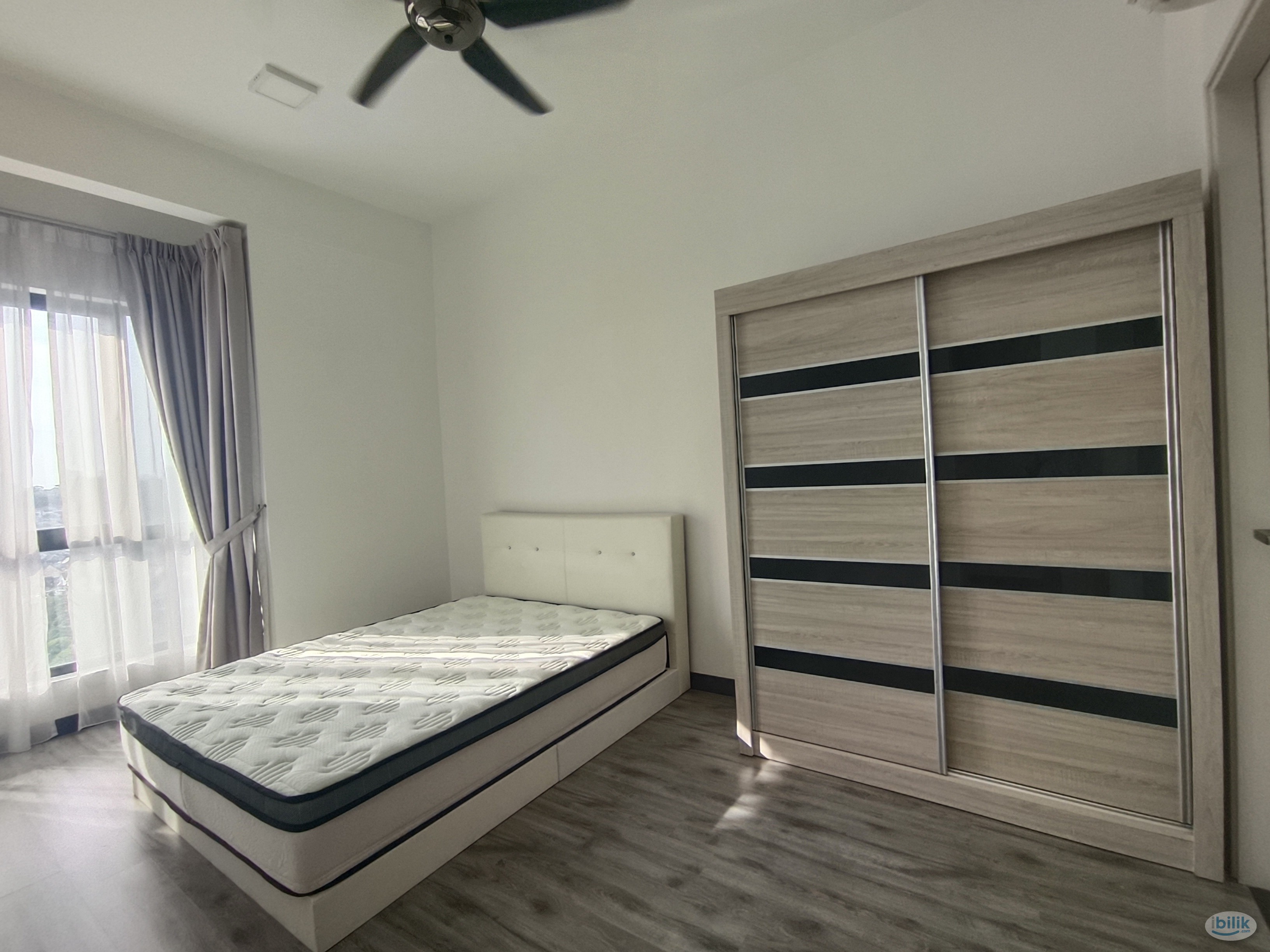 COZY Masteroom W/O partition unit convenient location - Image 1