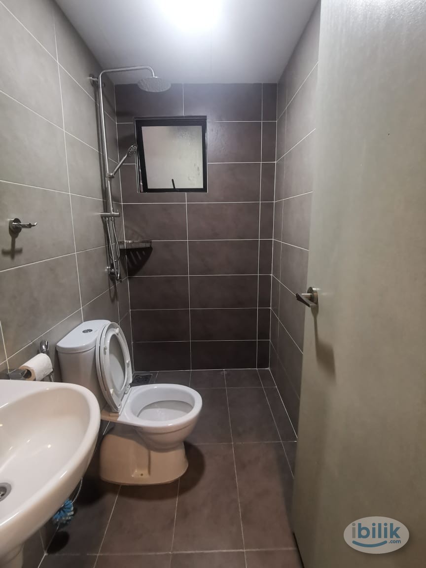 Suite at The Greens @ Subang West, Shah Alam - Image 3