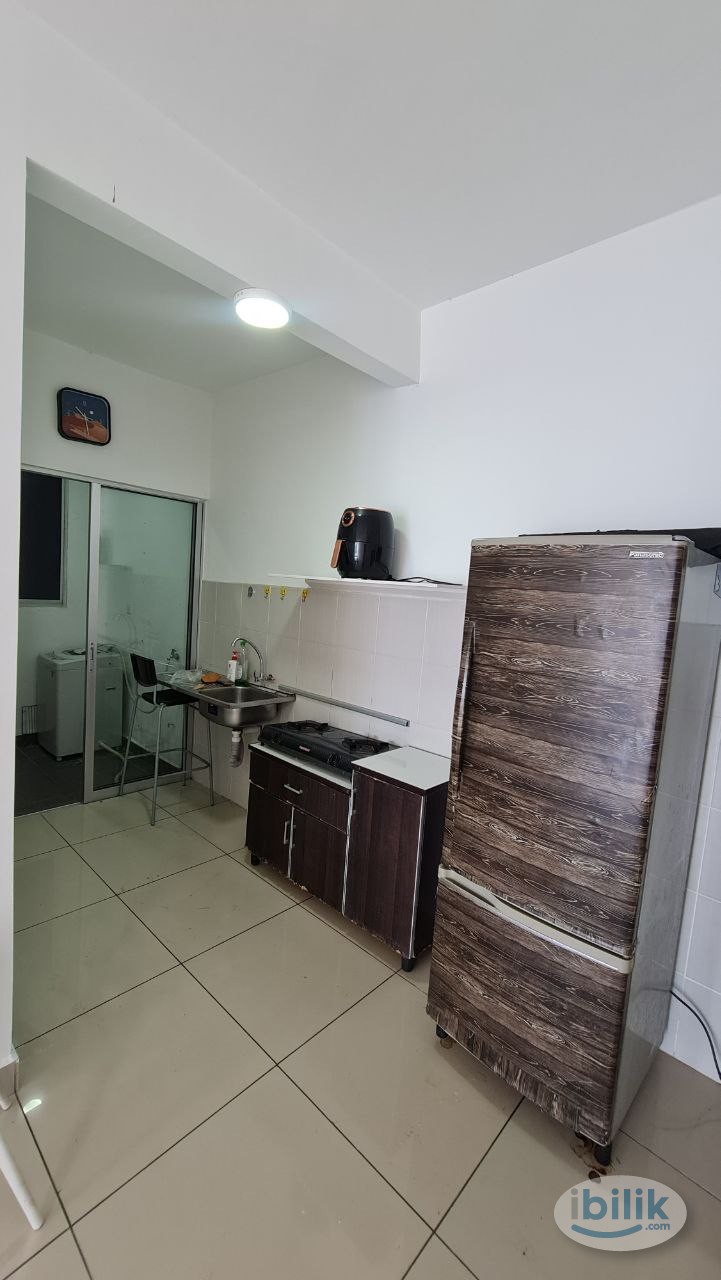 Middle Room at Simfoni 1 Condominium, Semenyih - Image 4