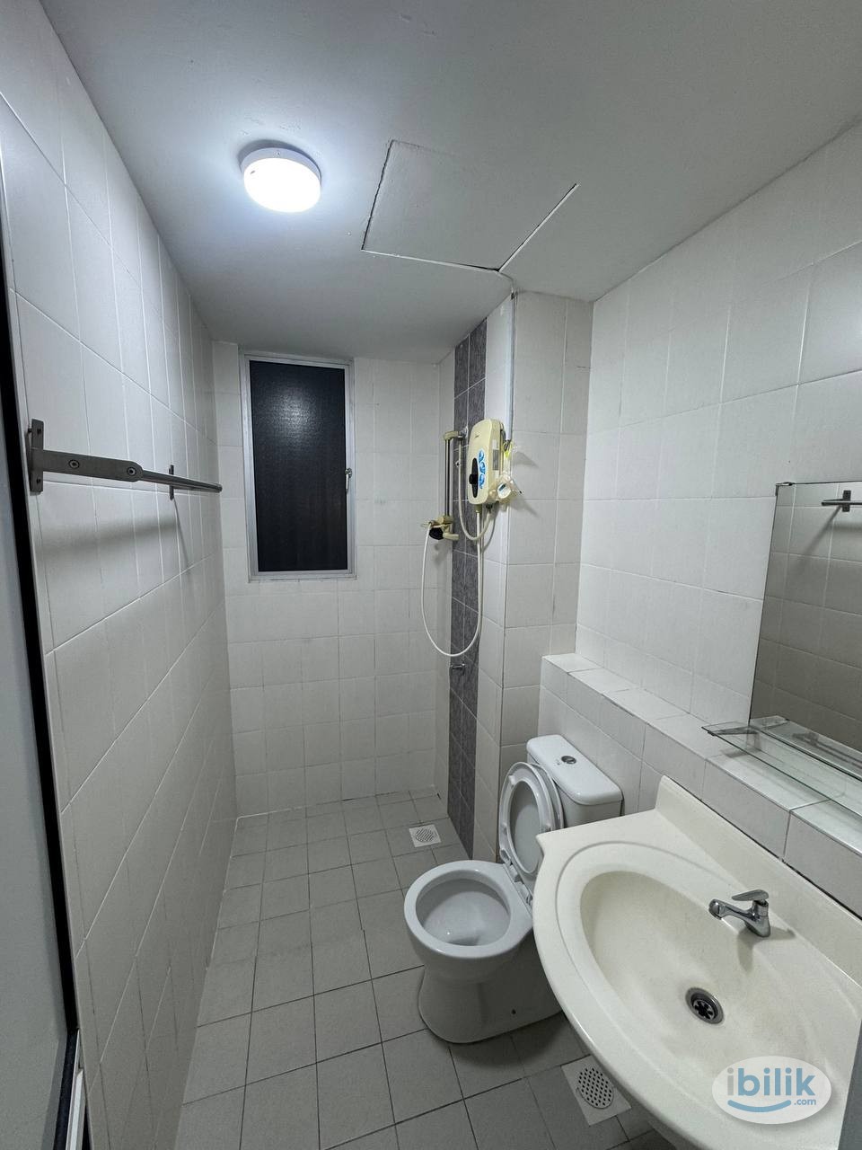 Master Room at Simfoni 1 Condominium, Semenyih - Image 2