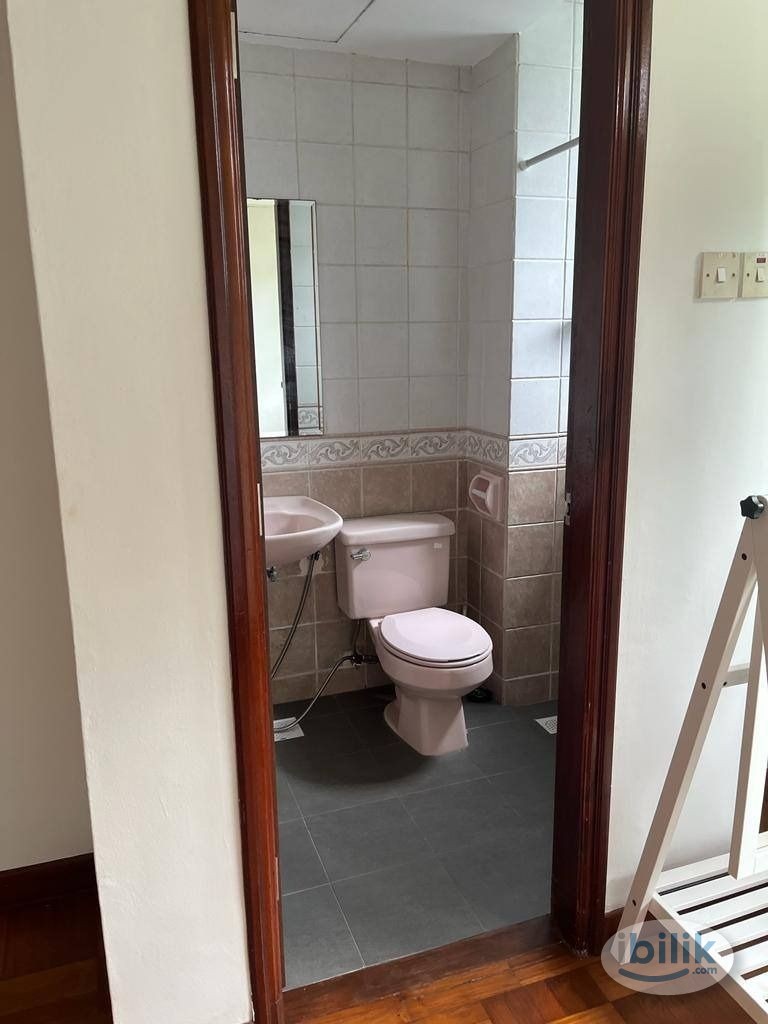 Single Room at Bandar Putra Permai, Seri Kembangan - Image 3