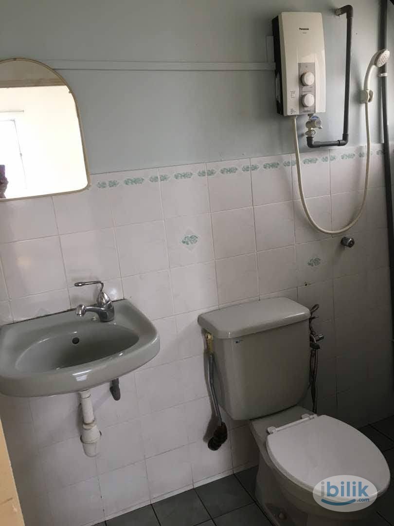 Single Room at Taman Serdang Perdana, Seri Kembangan - Image 3