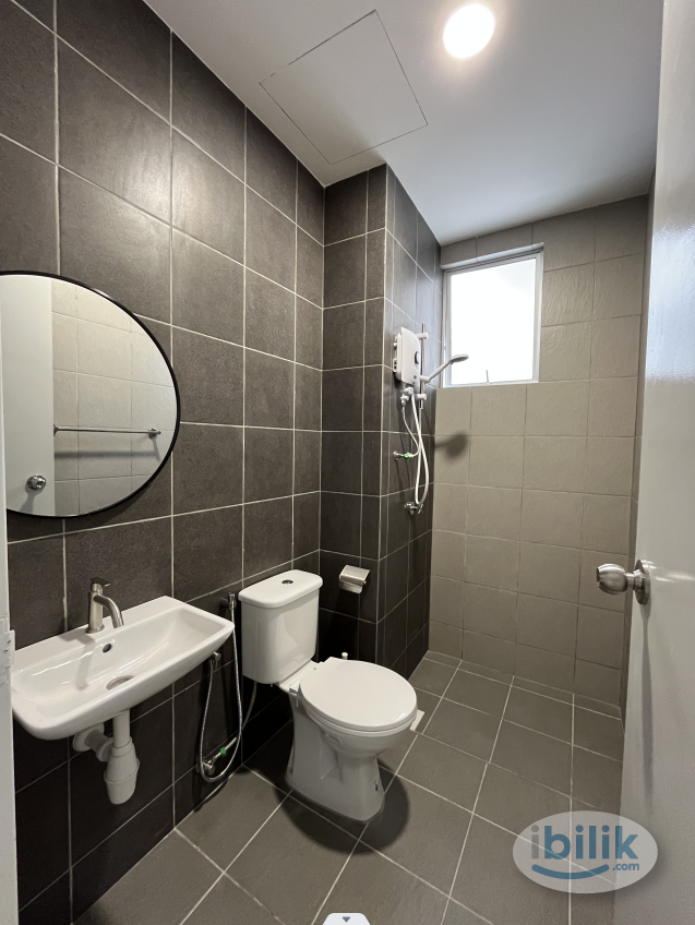 Master Room at Pixel City Sentral, Bandar Sri Permaisuri - Image 3