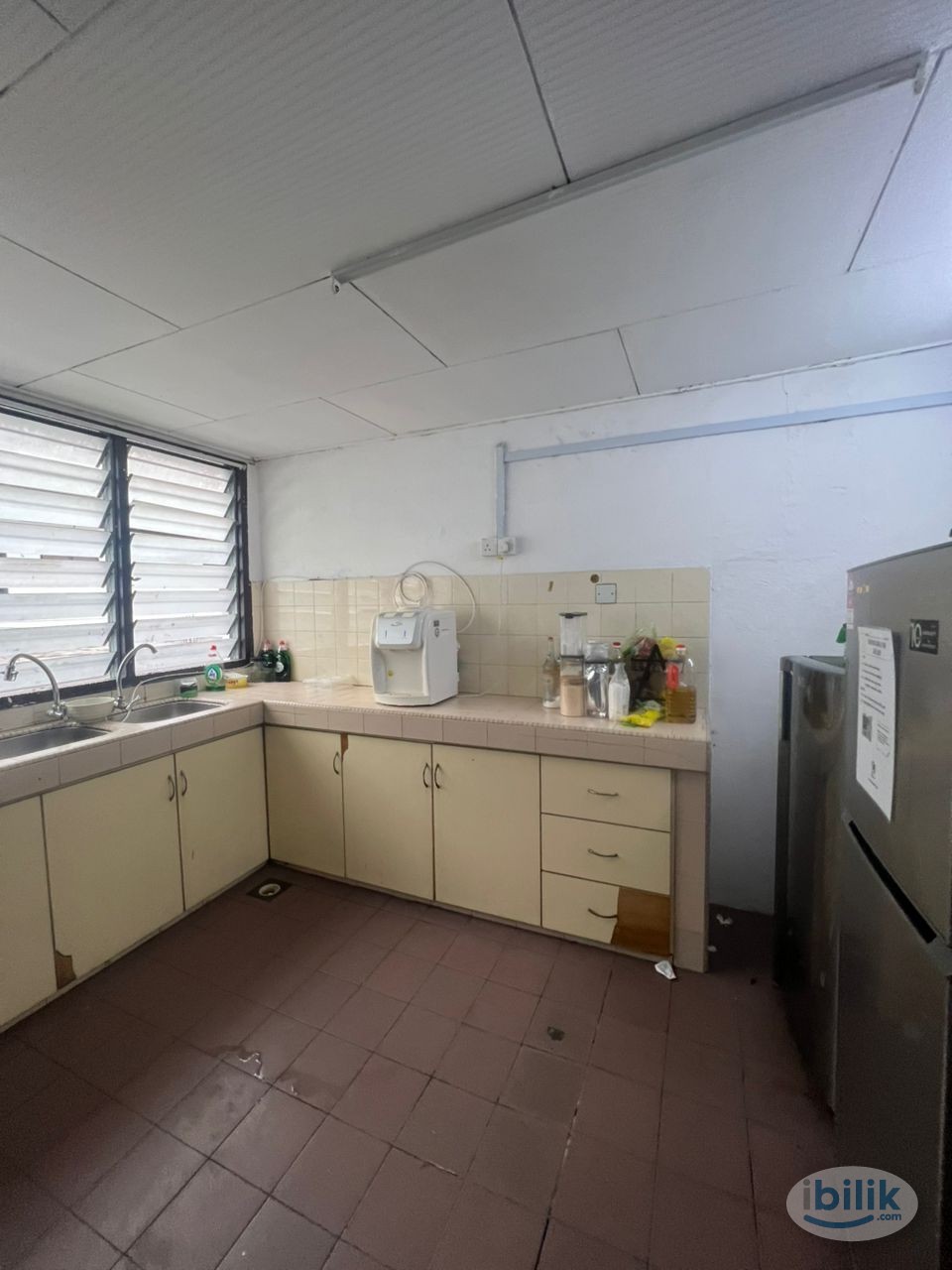 FIRST MONTH RENTAL FREE 📣❤️‍🔥 🔥LOW DEPOSIT🔥SEKSYEN 14 PETALING JAYA MASTER ROOM FOR RENT 🚩NEAR TO ASIA JAYA LRT , BAC CO - Image 3