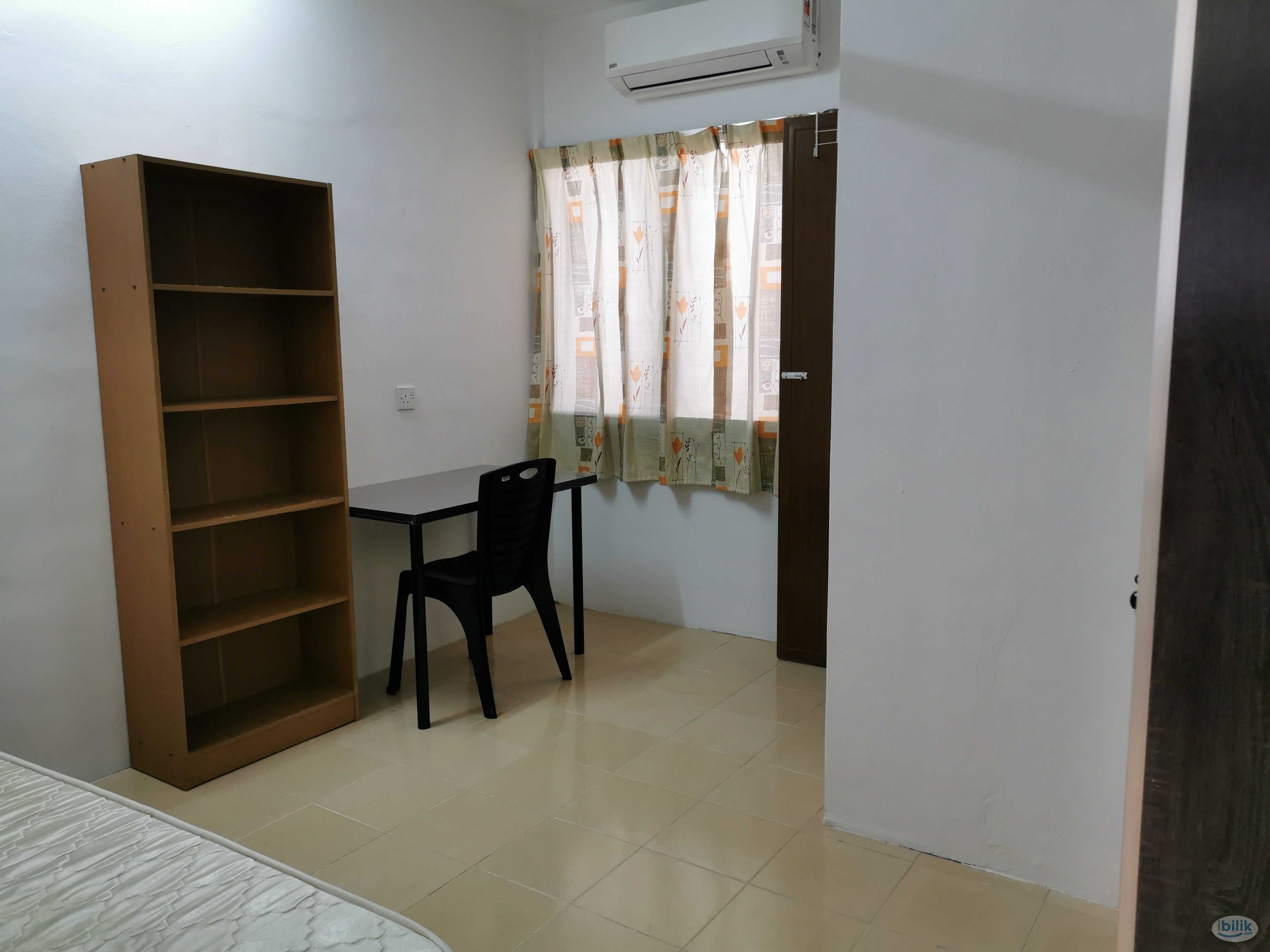 SS15 house facing Subang Jaya LRT / KTM station – own bath, furnished room posted by owner - Image 2