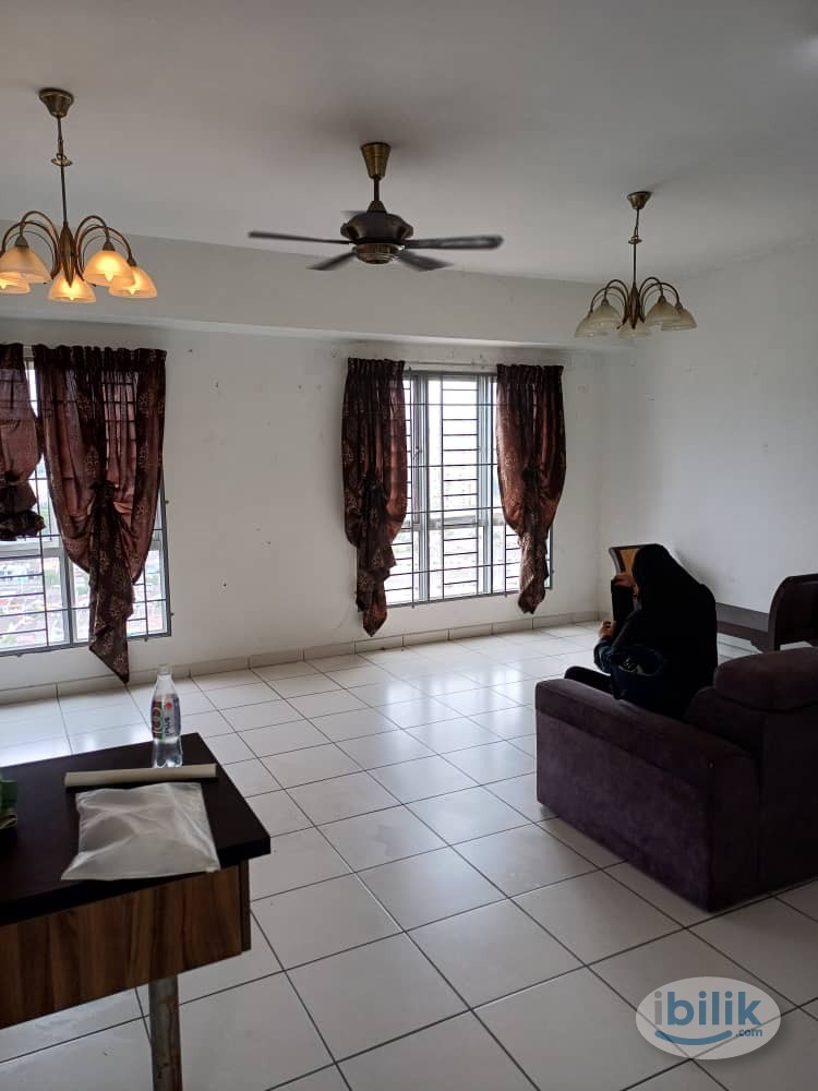 Condo Axis Residence - Image 2