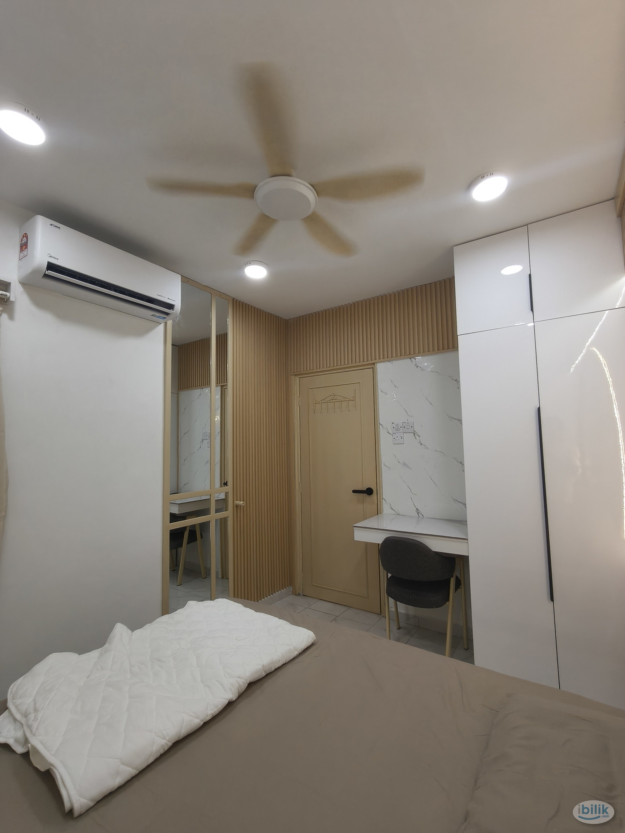 Luxury Muji Style Middle Room at Damansara Damai, 1 Minute to Mrt/Econsave - Image 2