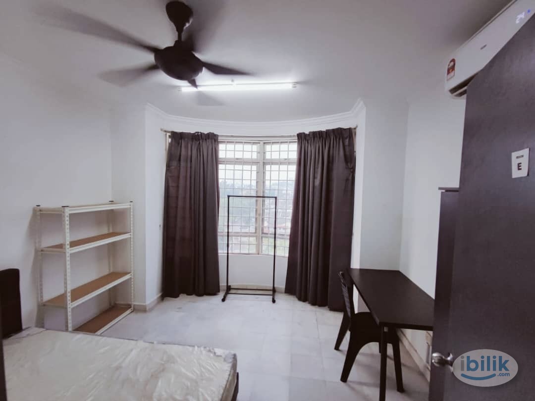 Big Middle Room At Endah Regal Sri Petaling For Rent - Image 3