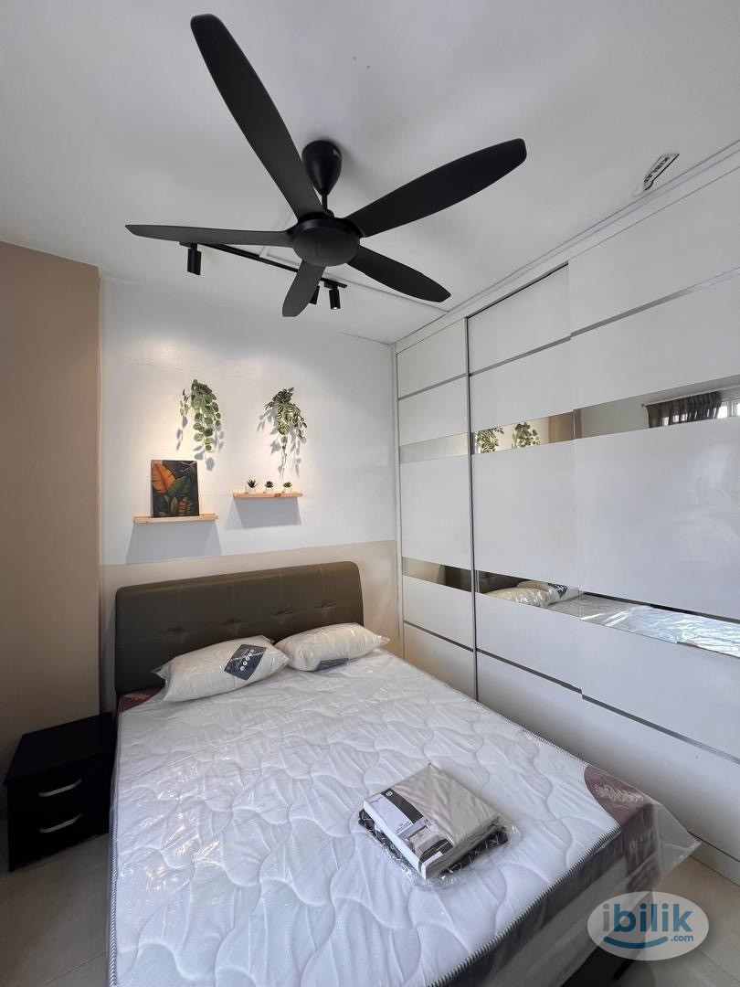 Dpiazza Premium Master Room - Image 1