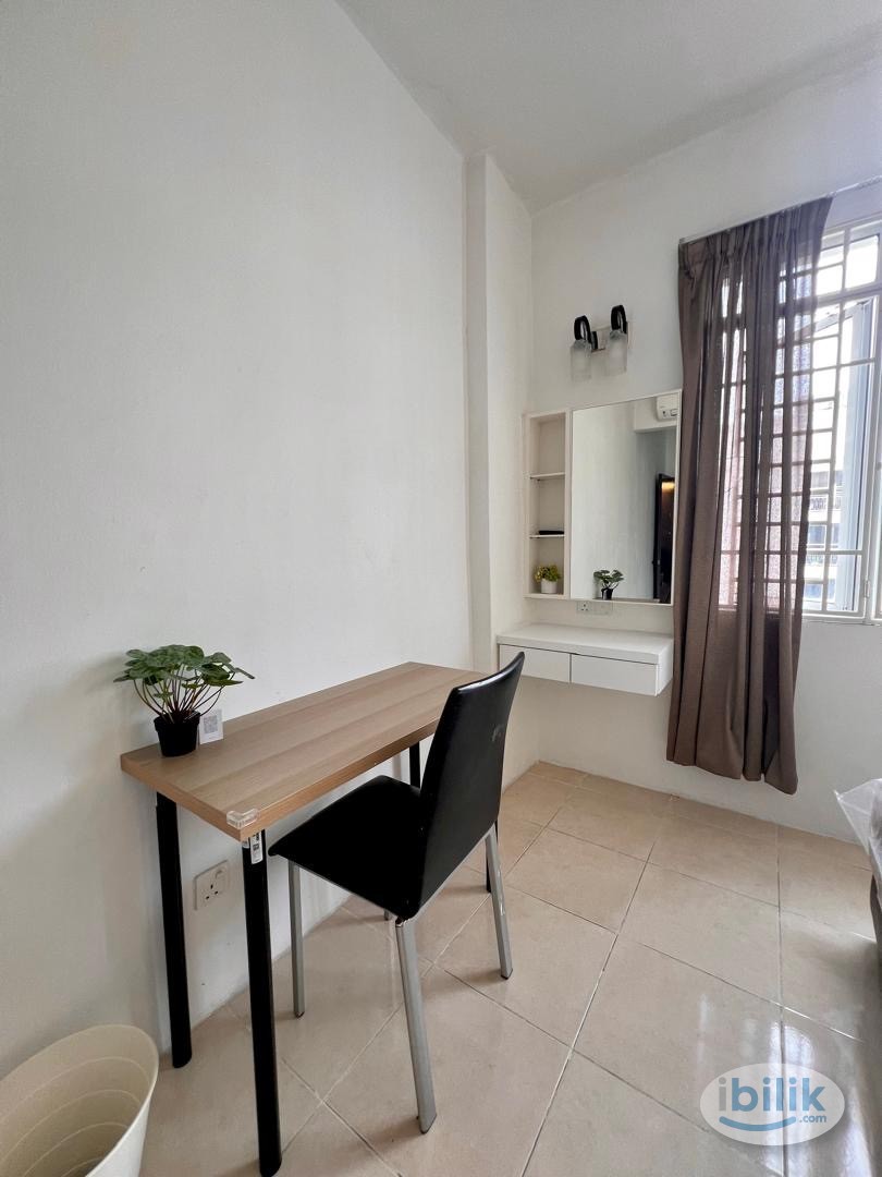 Dpiazza Premium Master Room - Image 3