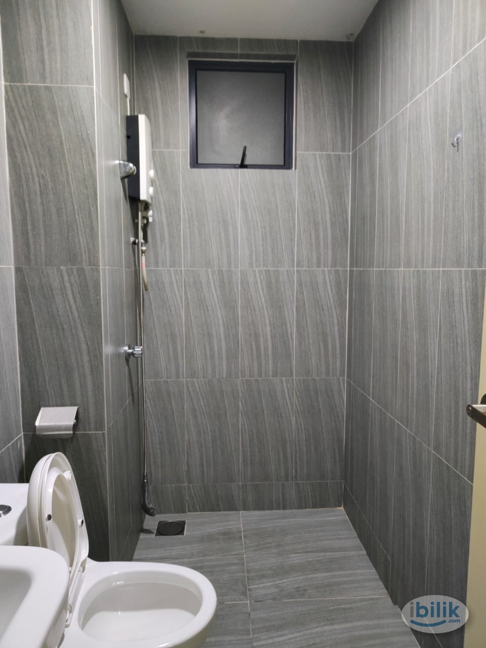 Middle Room at The Hamilton, Wangsa Maju - Image 5