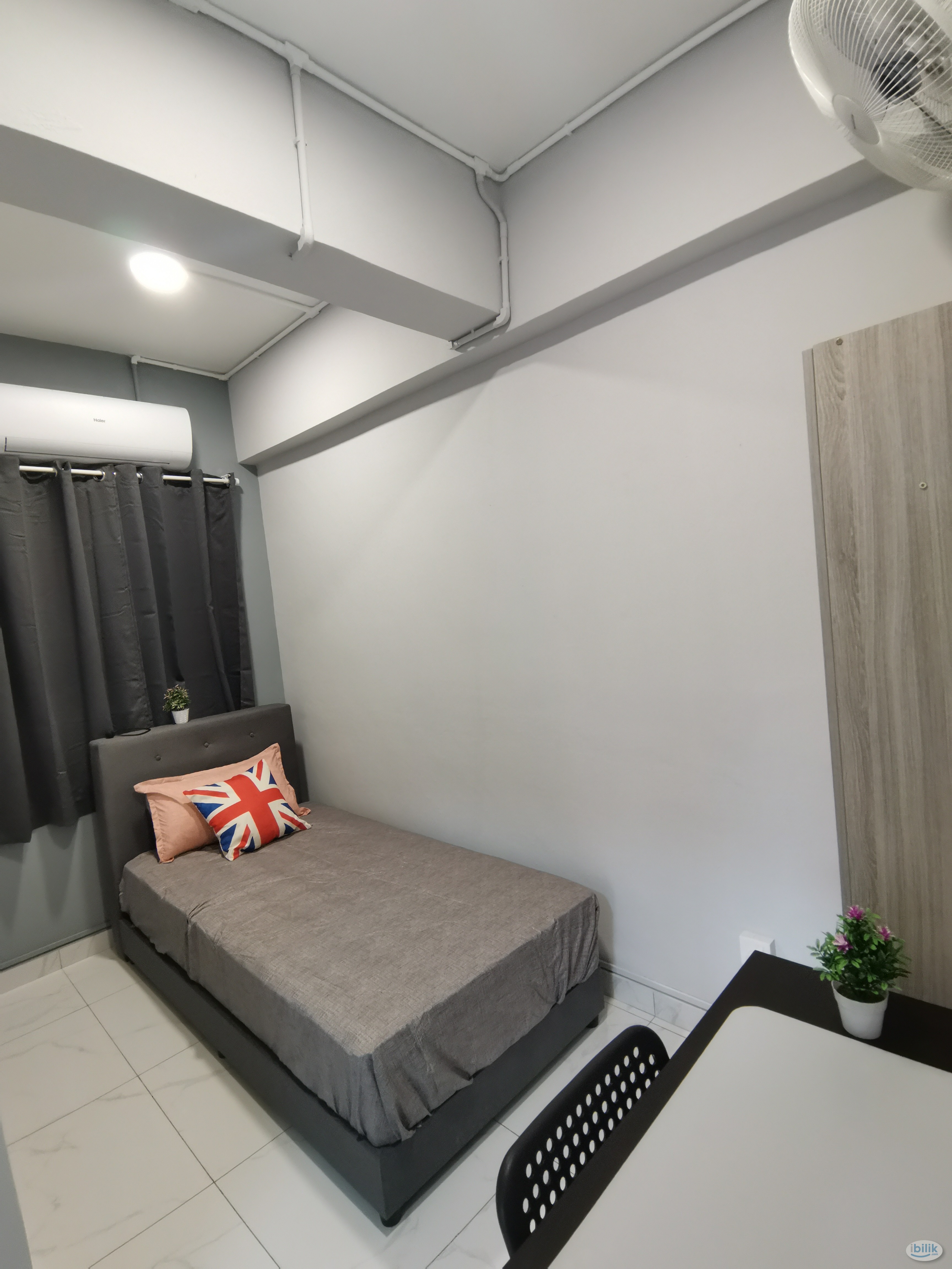 Single Room at Puteri Indah, Bayan Baru - Image 1